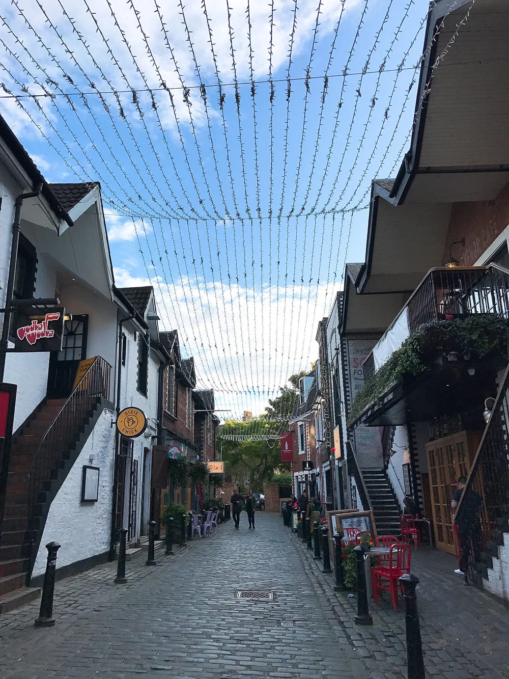 Ashton-Lane-Glasgow.jpg