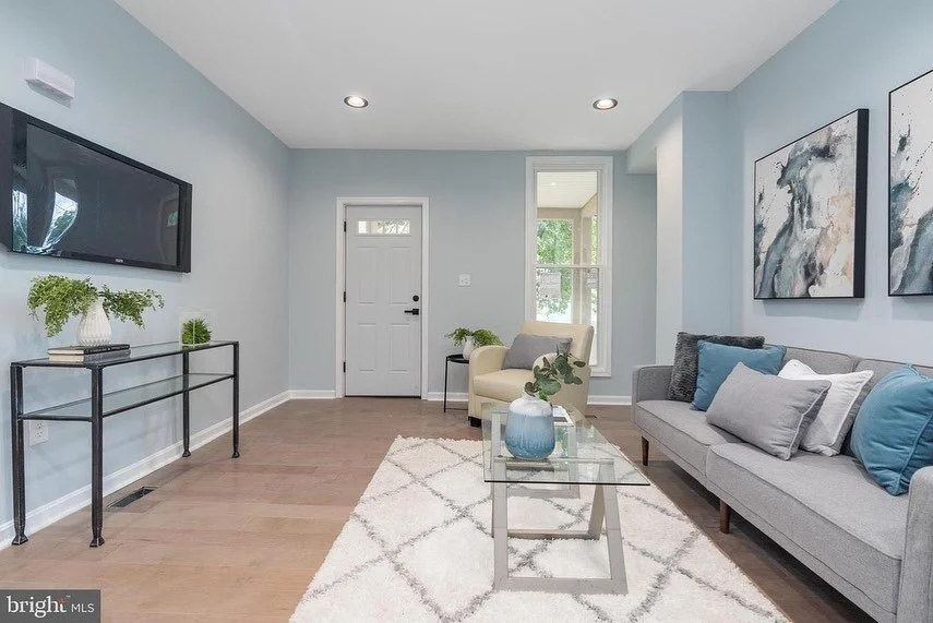 Our buyers made some beautiful renovations to our old property in Waverly and it is back on market!
&bull;
Take a look at 3201 Independence St available now for $209,950!
&bull;
#RealEstate #House #Home #Residence #Property #BuyNow #LiveHere #Design 