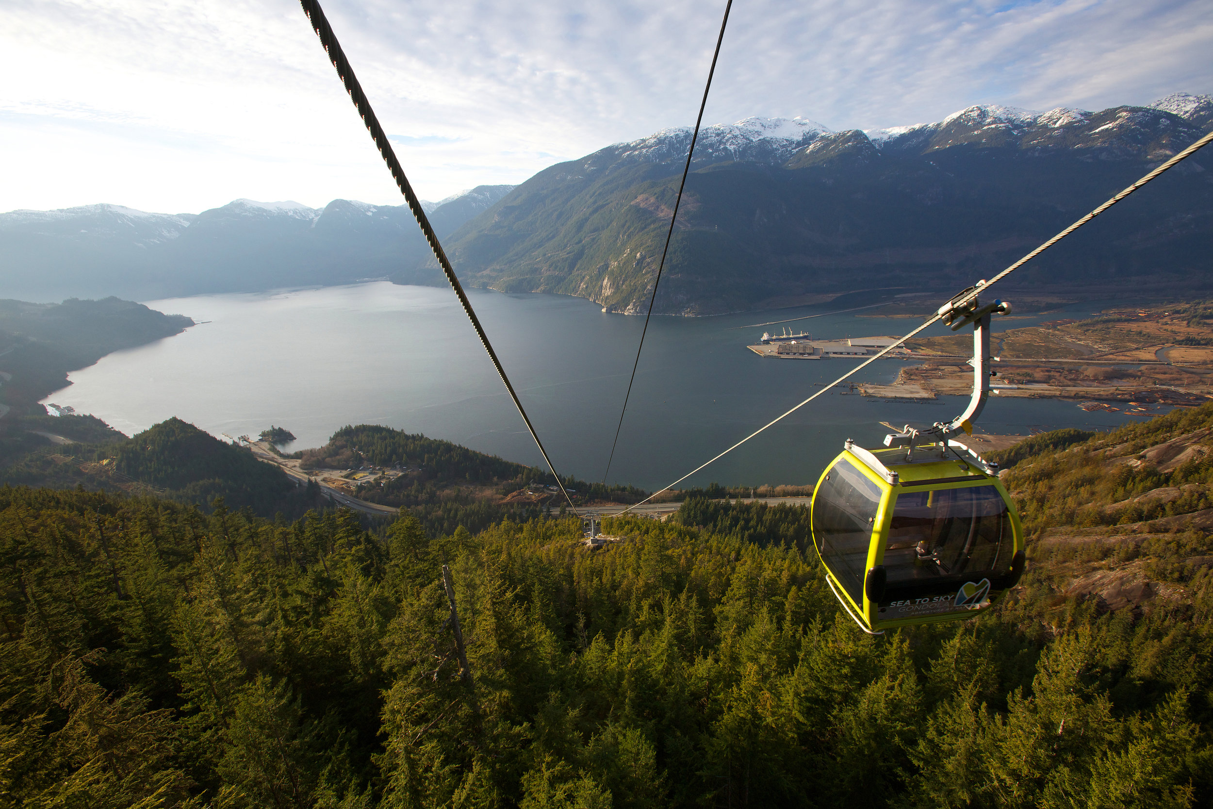 Howe_Sound_from_Gondola_SfZ39ueHcYx9C6rz3htvFjq_rgb_s (1).jpg