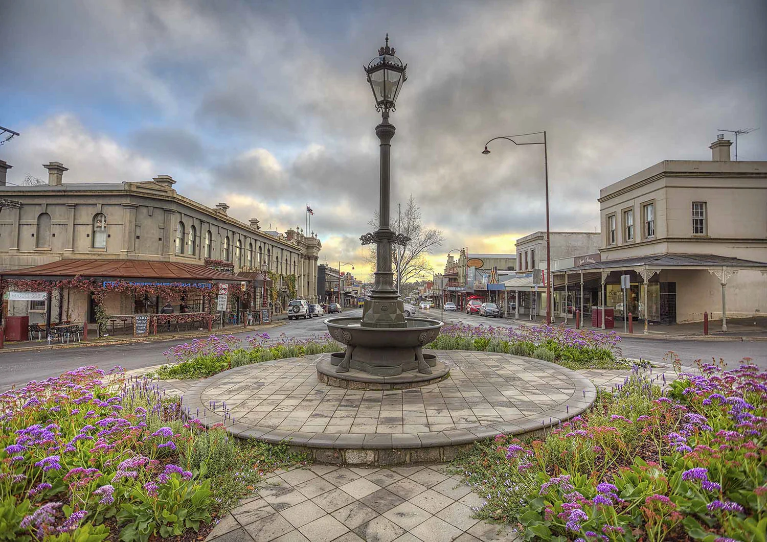 Vincent Street, Daylesford's main shopping strip