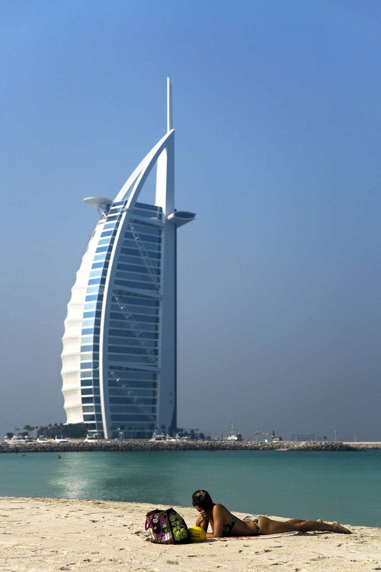 Dubai_W8K7726_v1-8bt.jpg