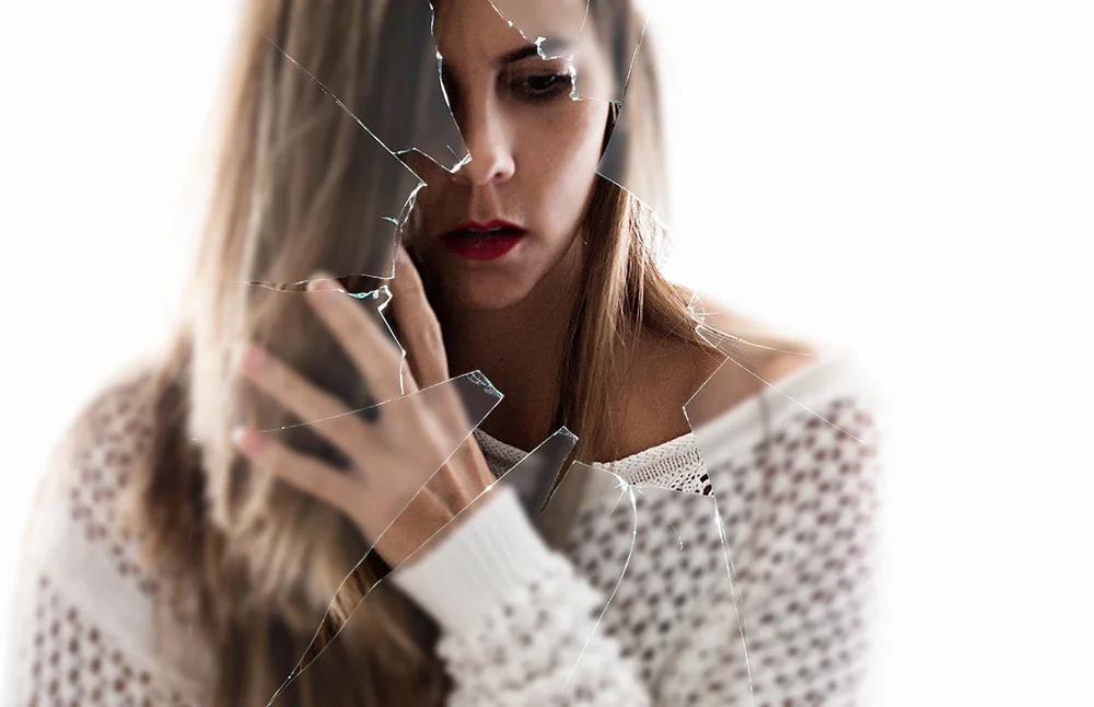 IMG_6190-1_E-shattered-sm.jpg