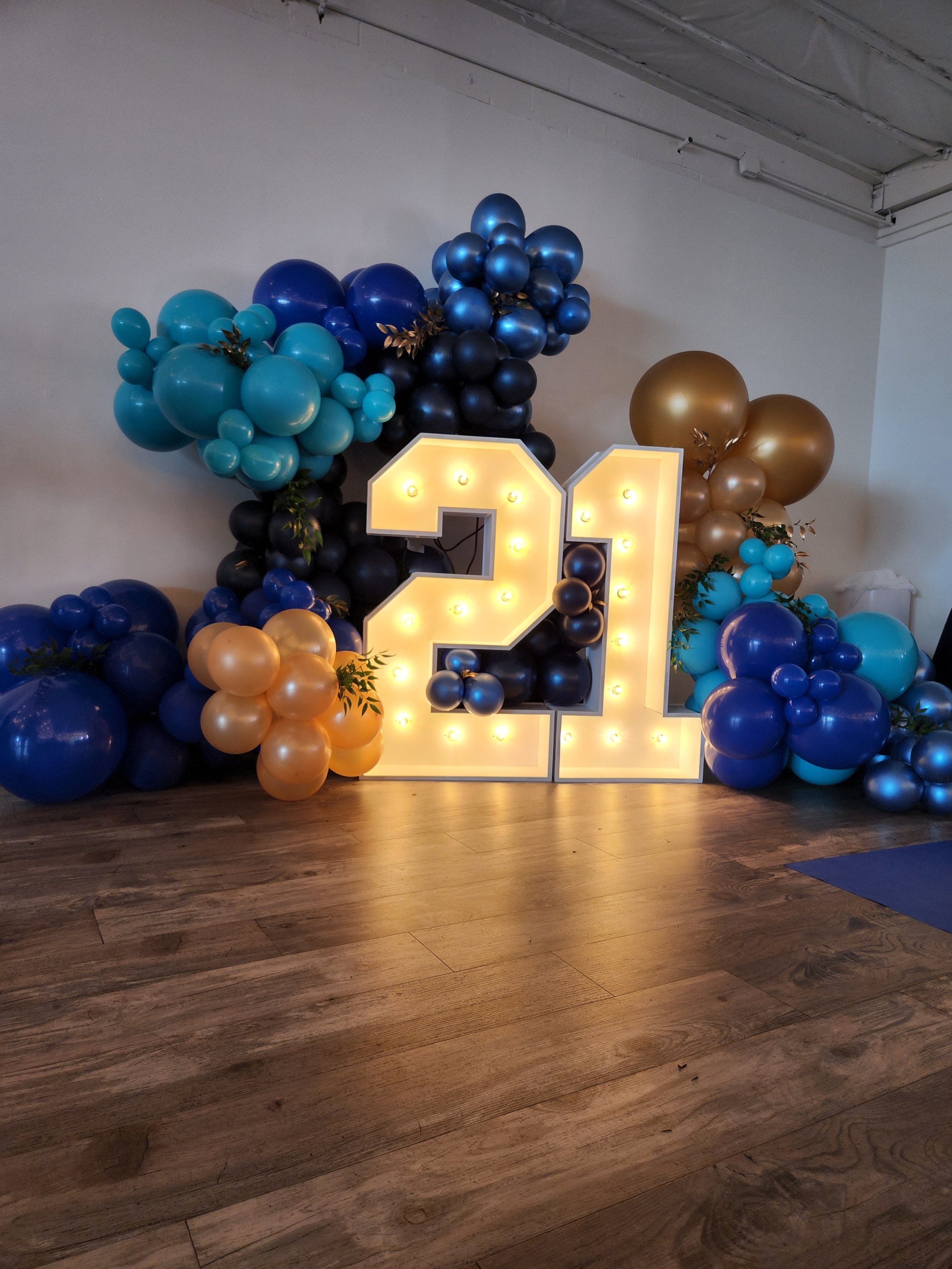 Marquee Lights with Balloons.jpg