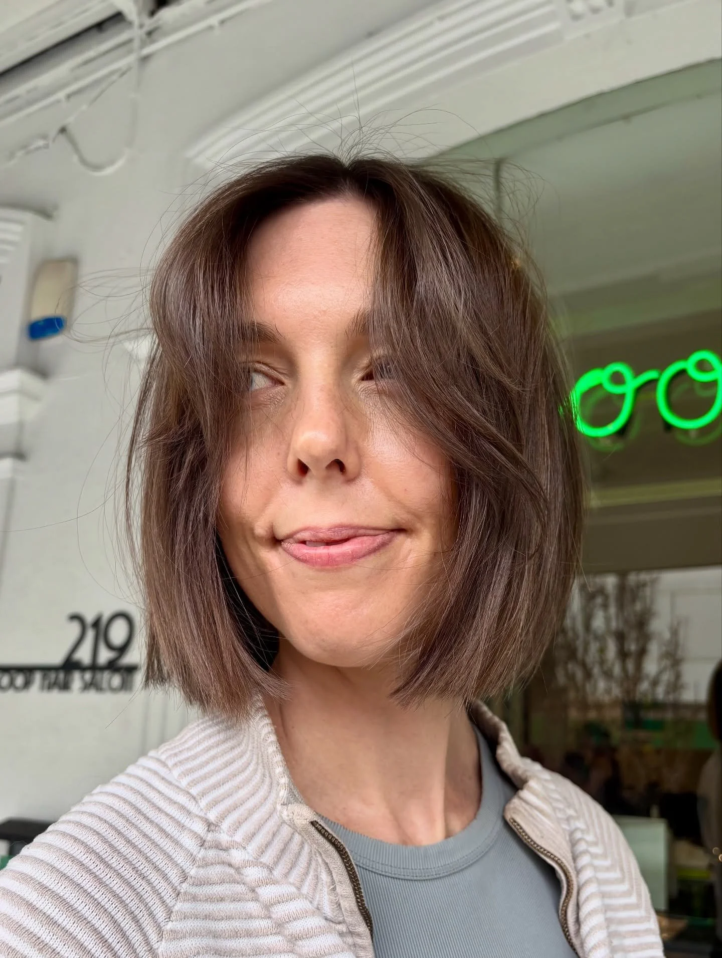 Teddy bear brown 🤎 
.
.
.
.
.
.
.
.
.
.
#curlyhair #curlyhairstyles #curlyhairkillas #curlyhairgang #curlyhairgirl #curlyhairrocks #balayage #balayagehighlights #balayagehair #highlights  #highlightshair #haircolor #hairdressermagic  #hairdresser #h