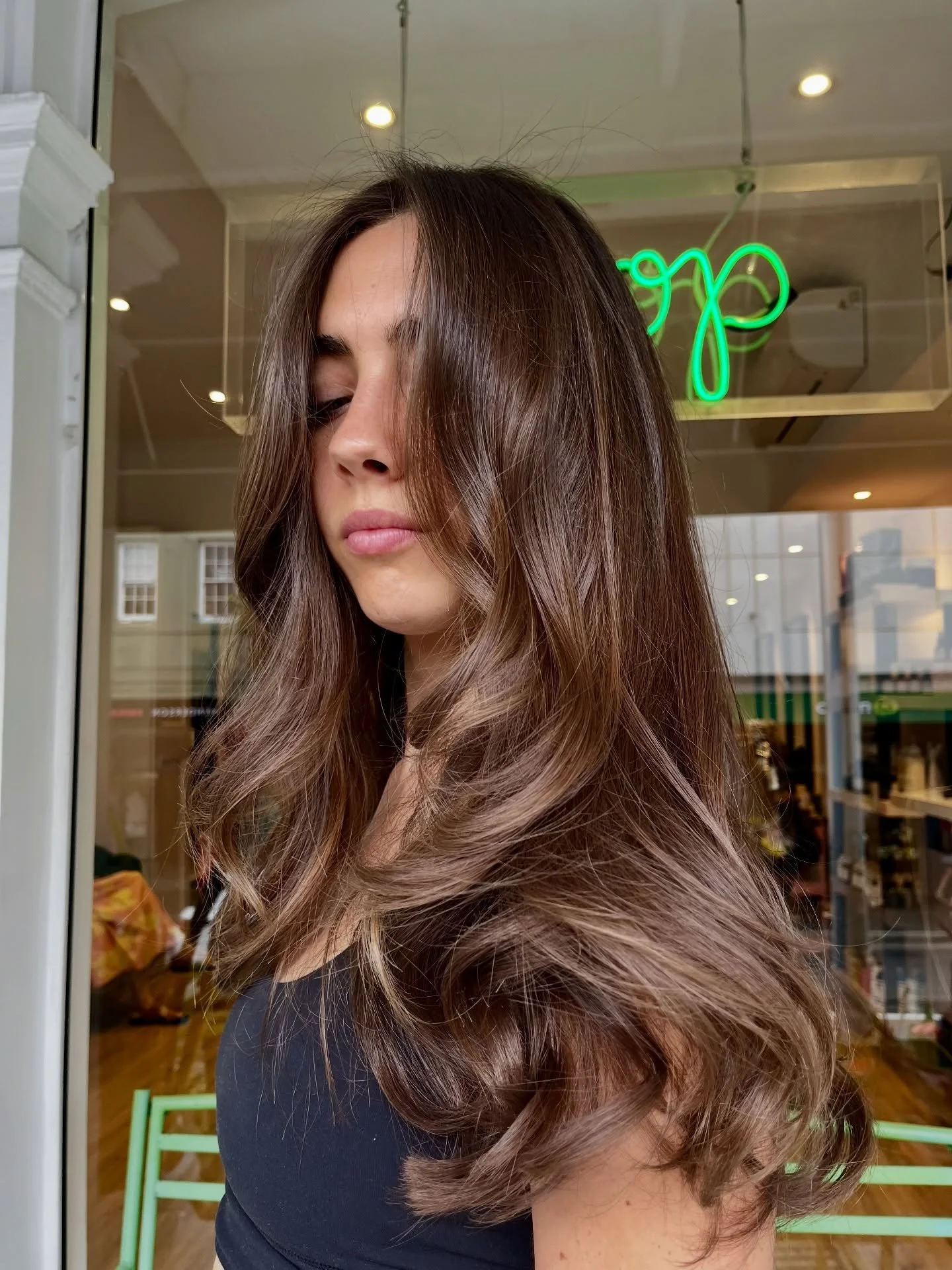 Serving chocolatey richness all season long 🍪
.
.
.
.
.
.
.
.
.
.
#blowdry #upstyle #curls #curlsforthegirls #curlscurlscurls #curlsfordays #curlss #curls😍 #waveshair #beachcurls #beachwaves #bouncy #bouncycurls #bouncyhair #balayage #highlights  #