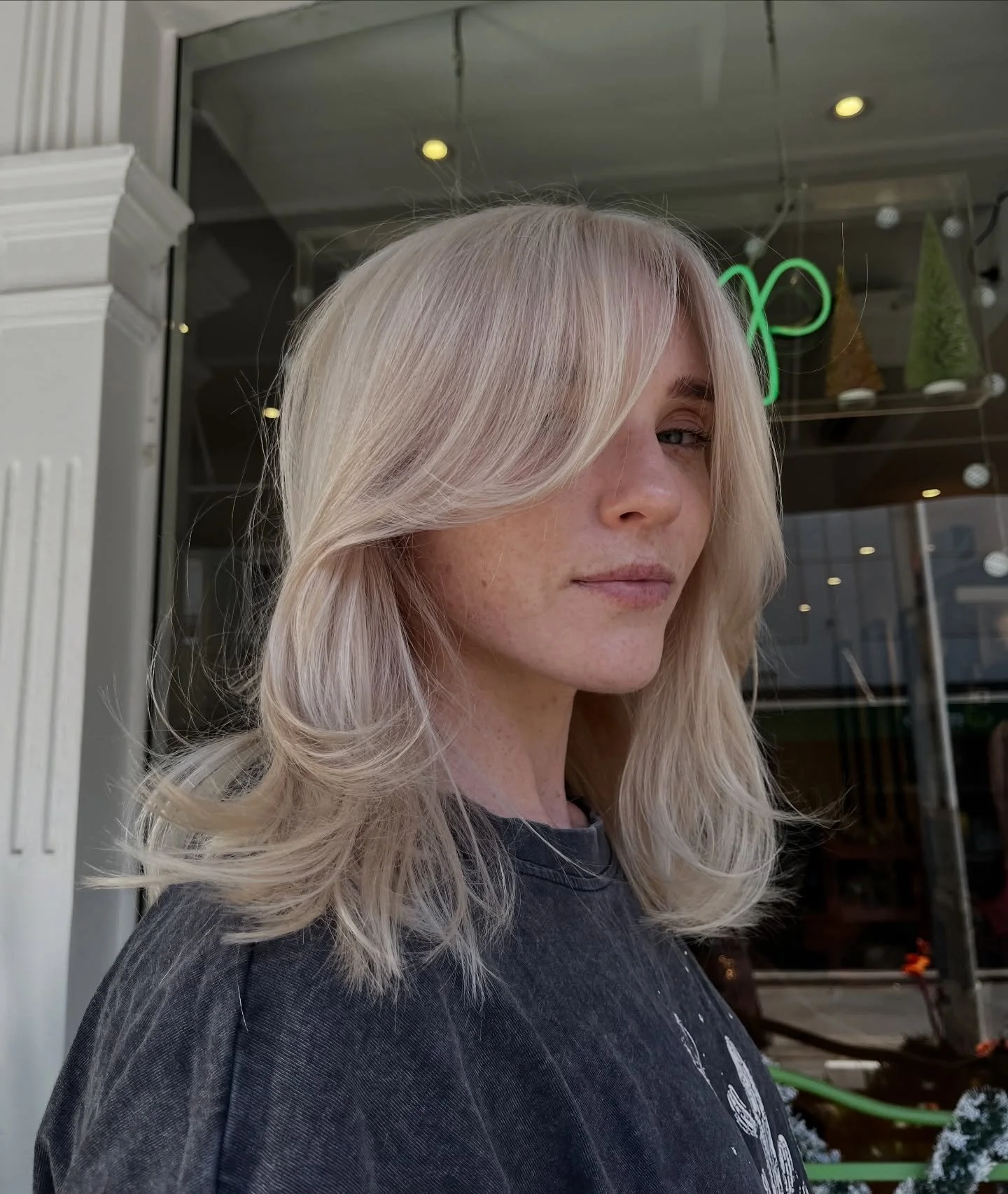 Crisp and clean blonde 😮&zwj;💨 
.
.
.
.
.
.
.
.
#haircut #haircuts #haircutsforwomen #haircuttery #haitcutsformen #haircute #fringe #balayage #balayagehair #balayagespecialist #highlights #hairdressermagic  #hairdresser #haircut #haircuts #sydney #