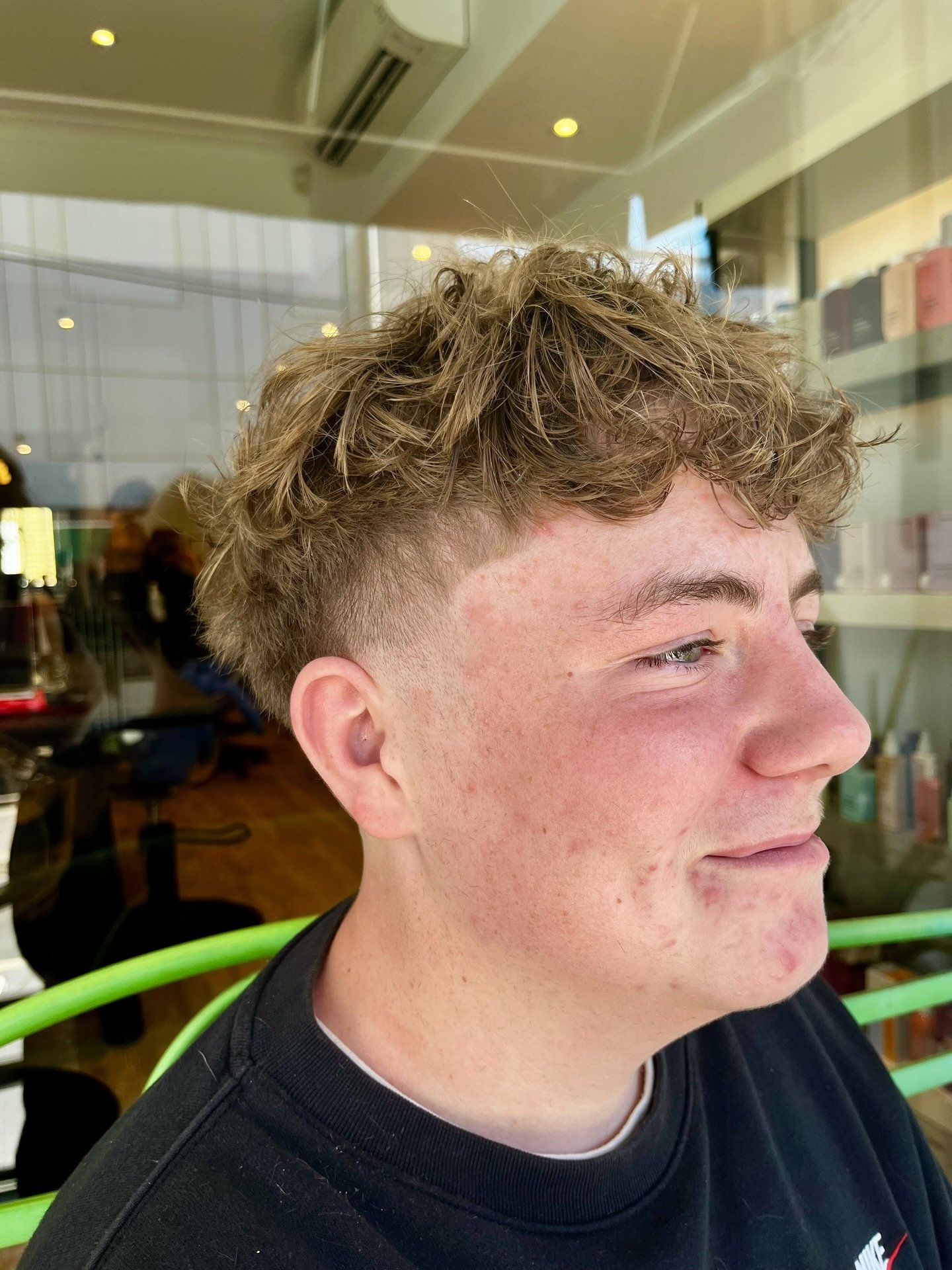 Cut clean and movement focused 👀 
.
.
.
.
.
.
.
.
#mens #men #menscut #fade #fadehaircut #balayage #balayageombre #balayagehair #balayagespecialist #highlights #blondehighlights #highlightshair #haircolor #hairdressermagic  #hairdresser #haircut #sy