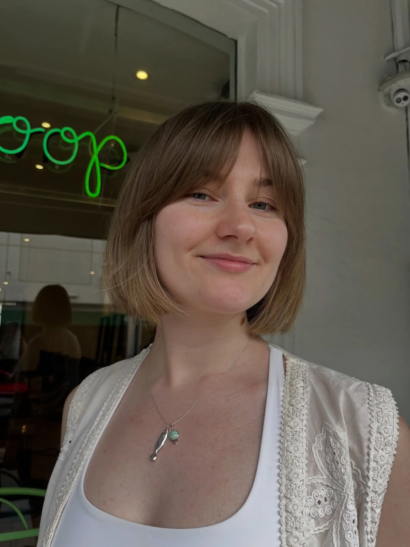 Sharp shapes on a fresh bob are delicious 😮&zwj;💨 

Healthy haircuts also keep your style intentional. Layers stay balanced, blunt lines stay sharp, and face framing pieces sit exactly where they&rsquo;re meant to. Whether you wear it sleek and str