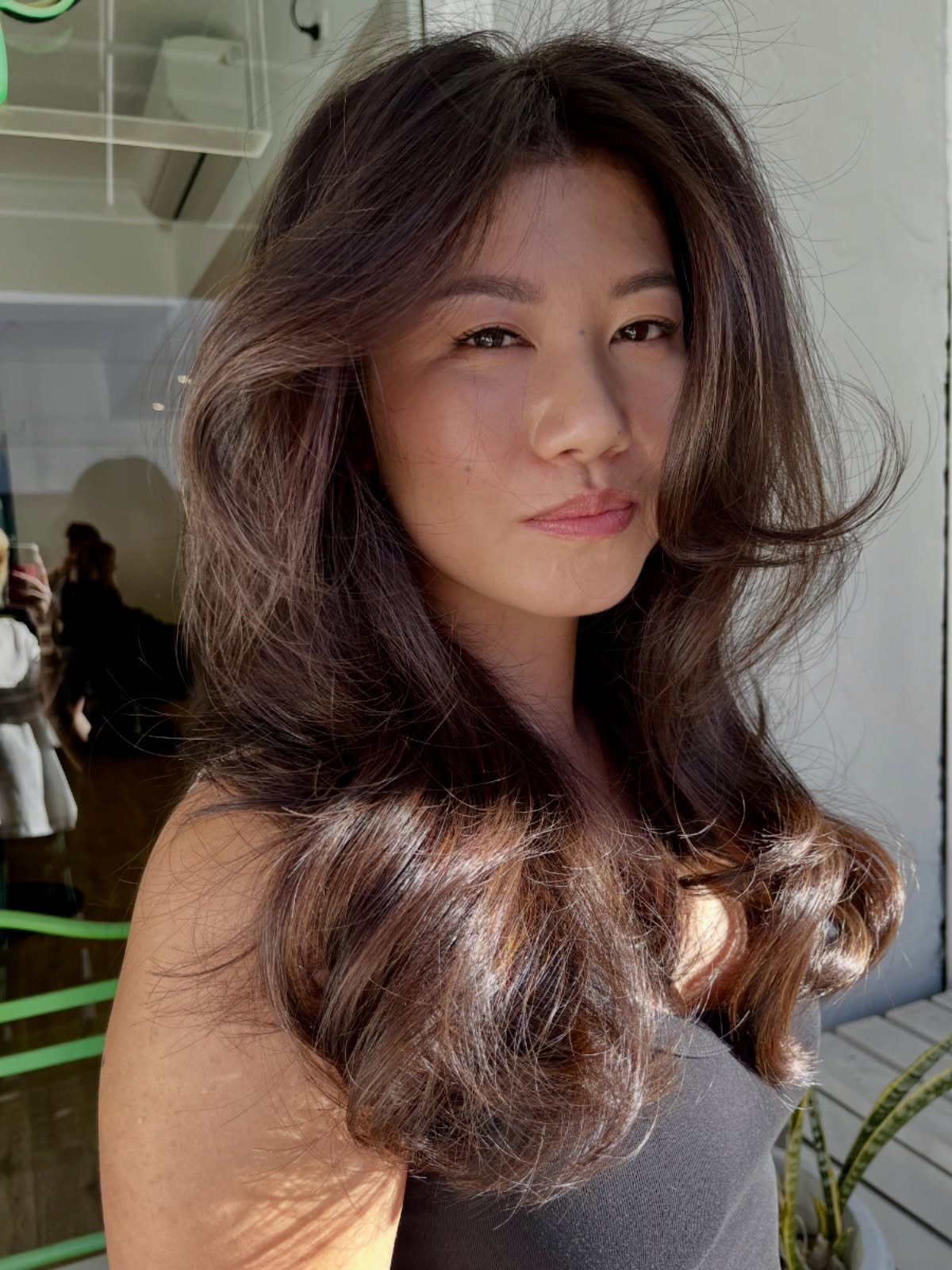 HOLY GLAMA 🤩 

A fresh bouncy blowout is all you need for the weekend! 
.
.
.
.
#blowout #bouncyblowout #hair