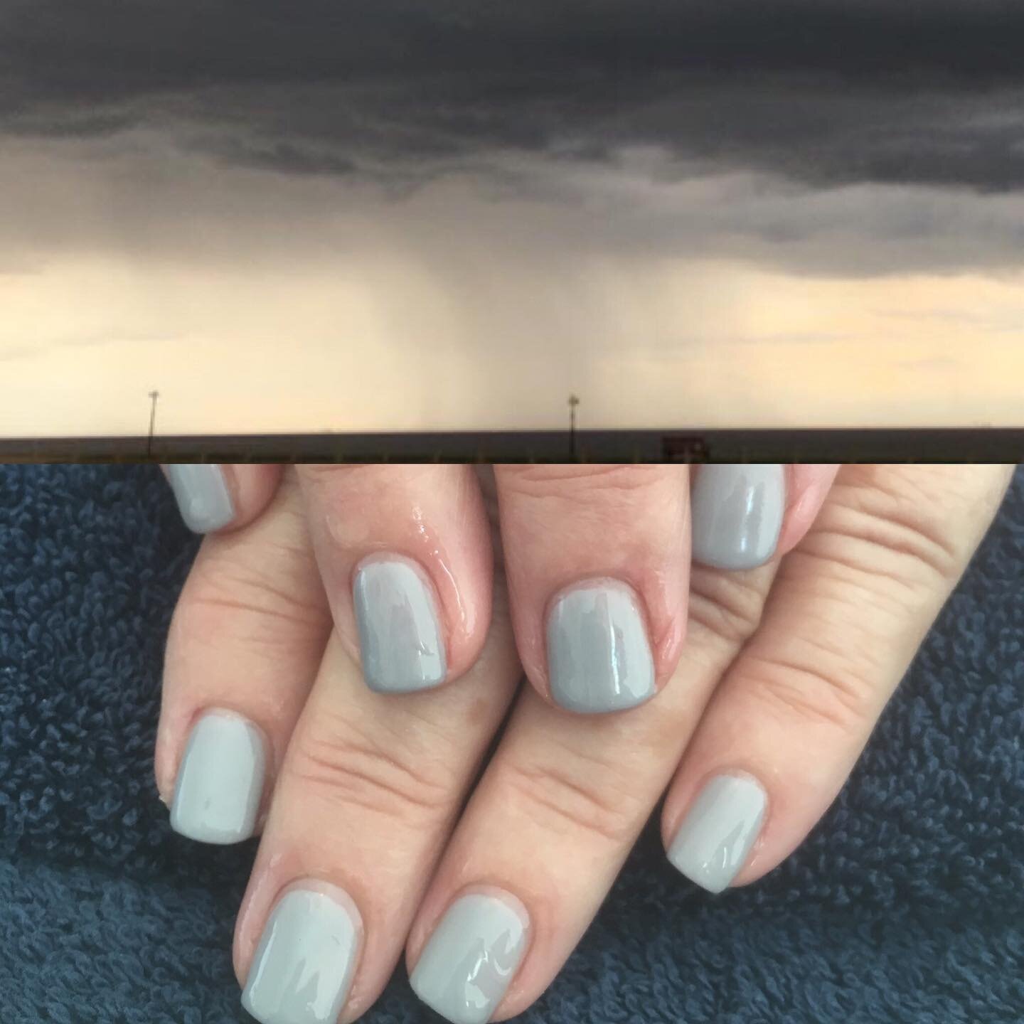 Storms are brewing ......
Having a little &ldquo;Cool Stone&rdquo; on these Nails by Gellux Gel polish . #mani#pedi#manicure#mobilenailtech#grey#greynails#storms#thunderandlightning#gelpolish#gelsnails#gellux#gelluxnails#longlastingnails#coolstone#mo