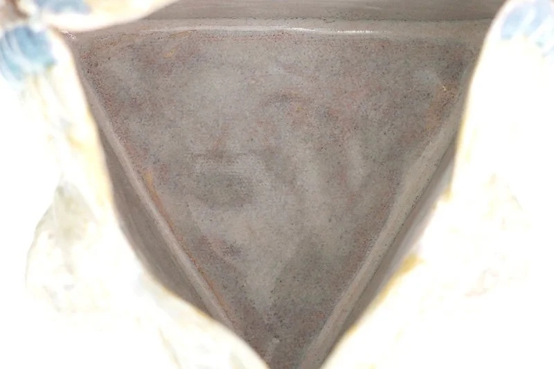 trianglevase_IMG_1069-2.jpg