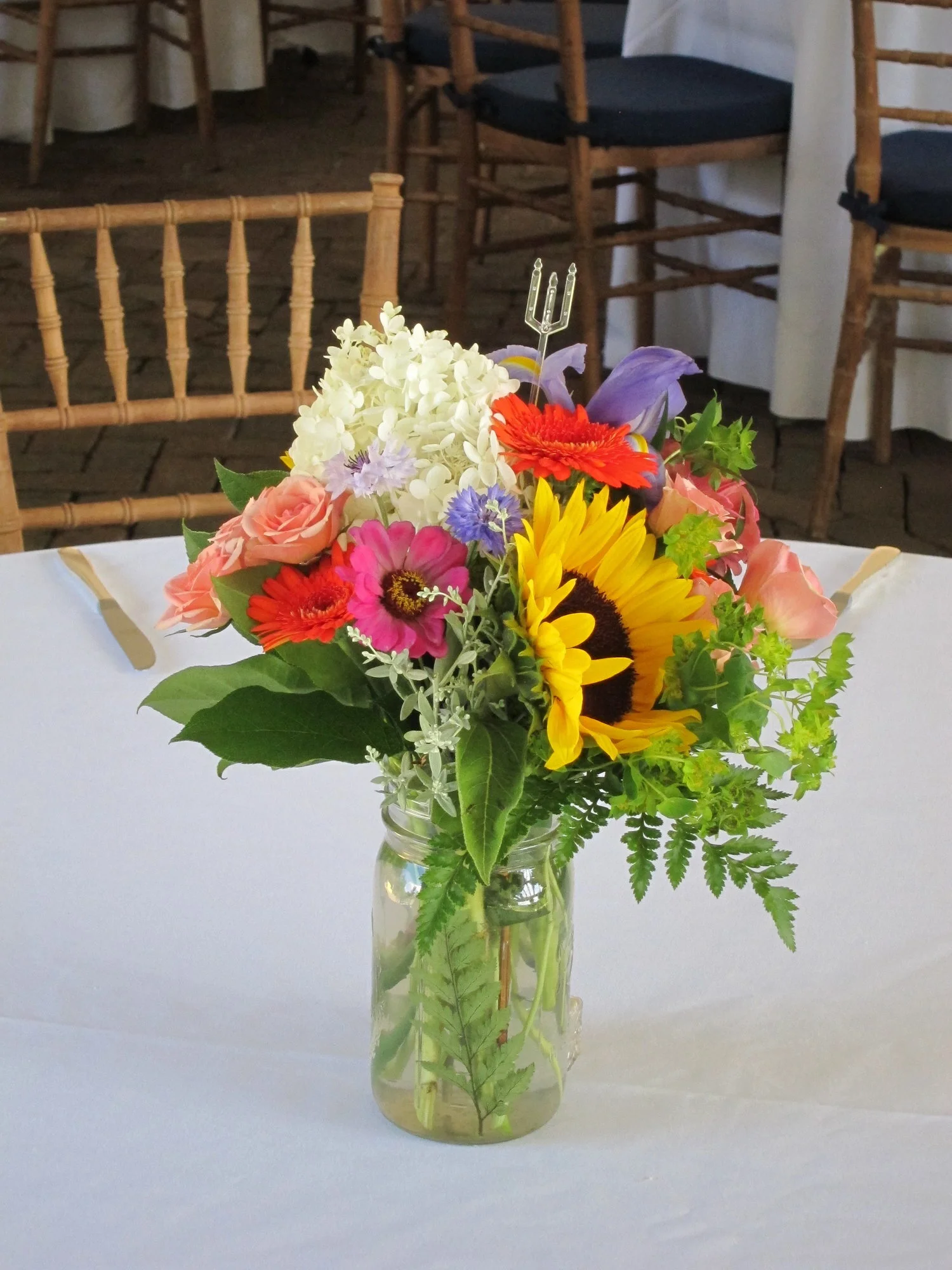 Small Mason Jar Arrangement.jpeg