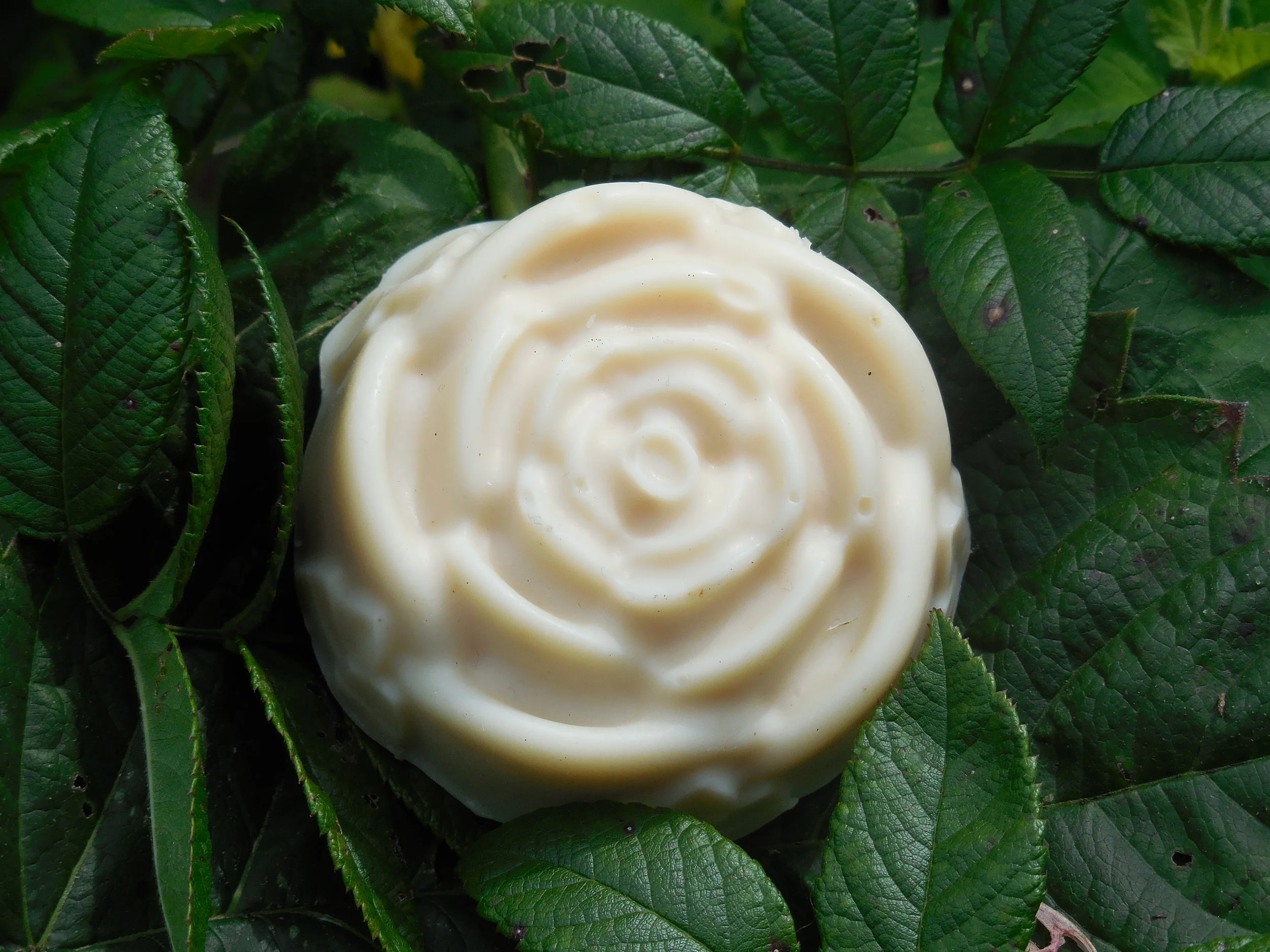 Rose shaped Soap, approx. 2.5oz.