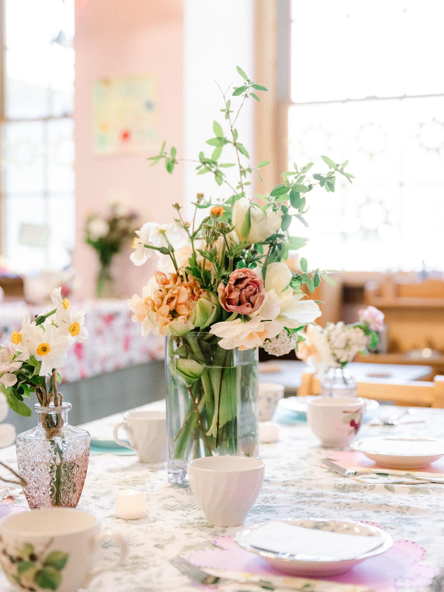 In collaboration with @hillhouse, @ppxpatisserie and @ppxevents, Nantucket Garden Festival invites you to a one-of-a-kind tea party at Hill House Nantucket. Enjoy a portrait session with you and your child captured by Barbara Zachary of @barbarazacha