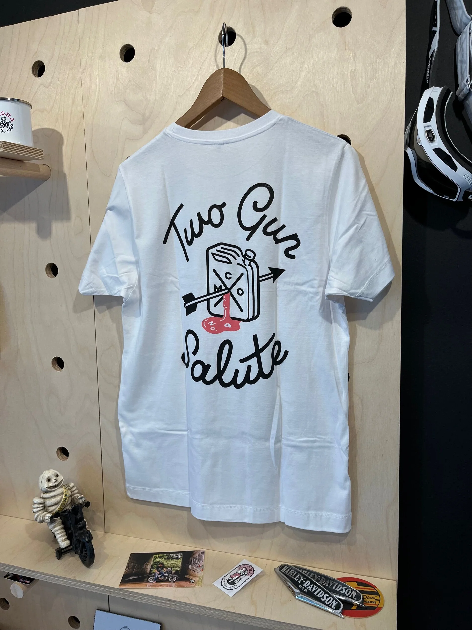 C7A17706-6BAA-40E8-9DD9-7E585F764CF3