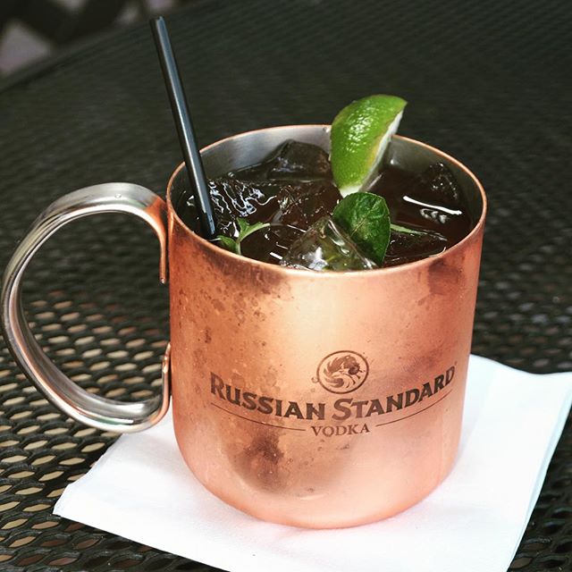 It's Happy Hour until 6pm!! #saturdayhappyhour #happyhour #moscowmule #russianstandardvodka #eatfish #saturday #fishhouseveracruz