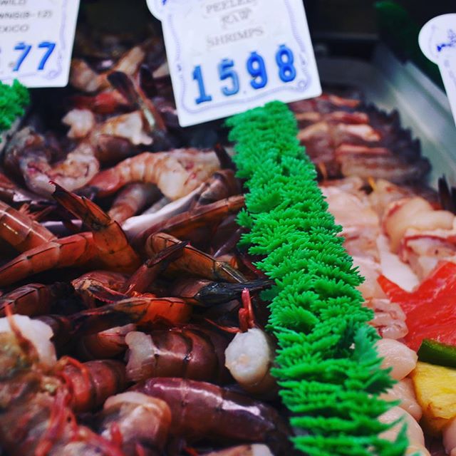 Our market is fully stocked for the holidays! What's your favorite fish to take home from our fish market? Check out our daily selection of fresh fish on our website www.fishhouseveracruz.com/fresh-fish-list #eatfish #fishmarket #seafood #sandiego #n