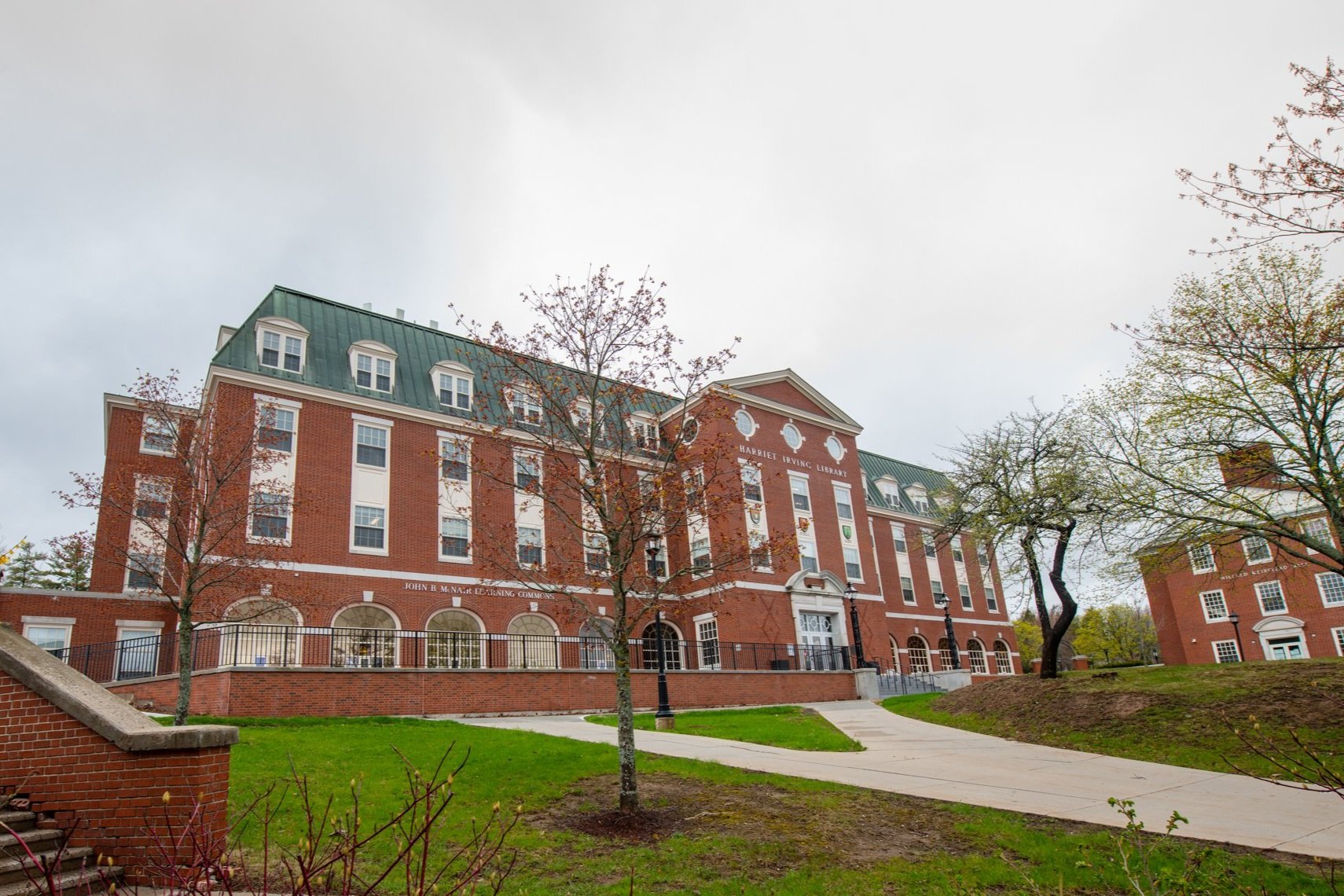 UNBSU Successfully Advocates For Extended Library Hours UNB Student