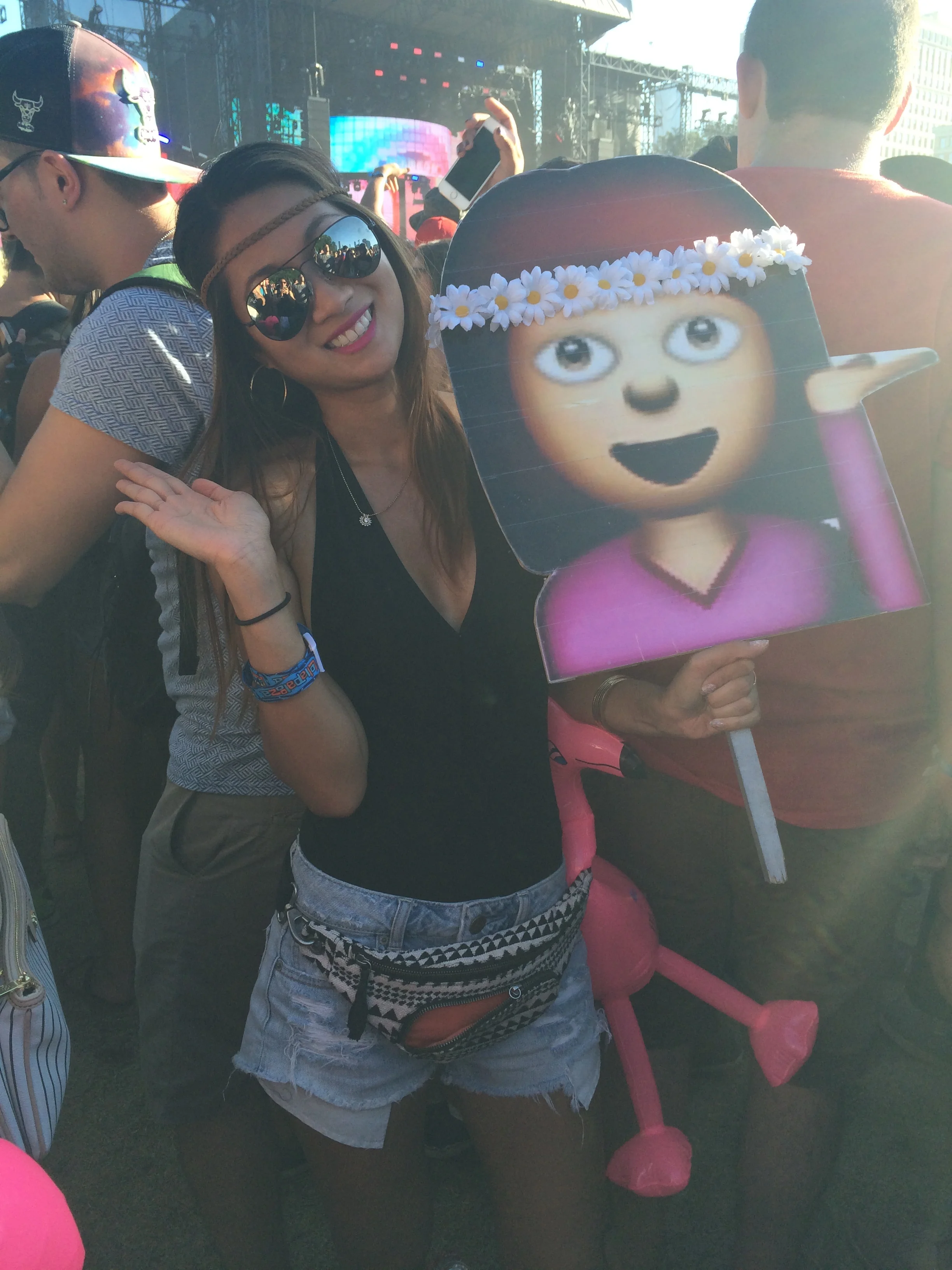 Spotted with my fave emoji 💁!
