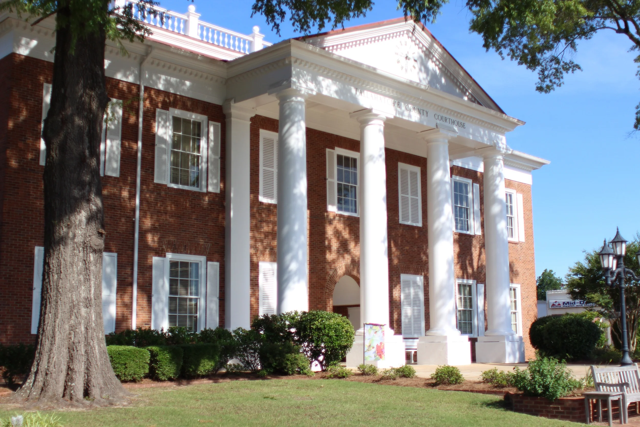 Tallahatchie County Courthouse, Charleston, MS