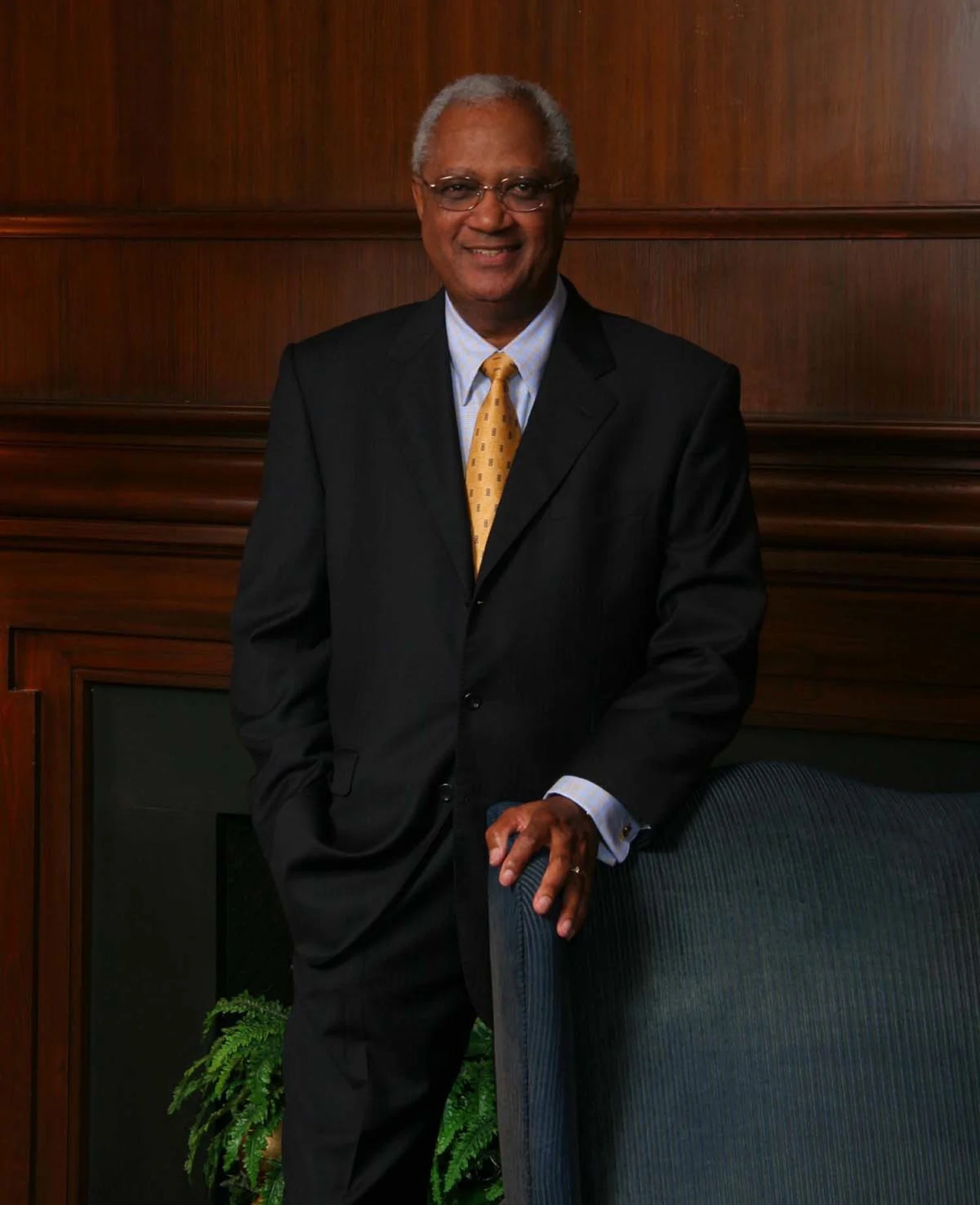 Marvin (Bob) Nicholas President & CEO o: 713-880-0195 m: 281-788-0093 bnicholas@nicholasearth.com