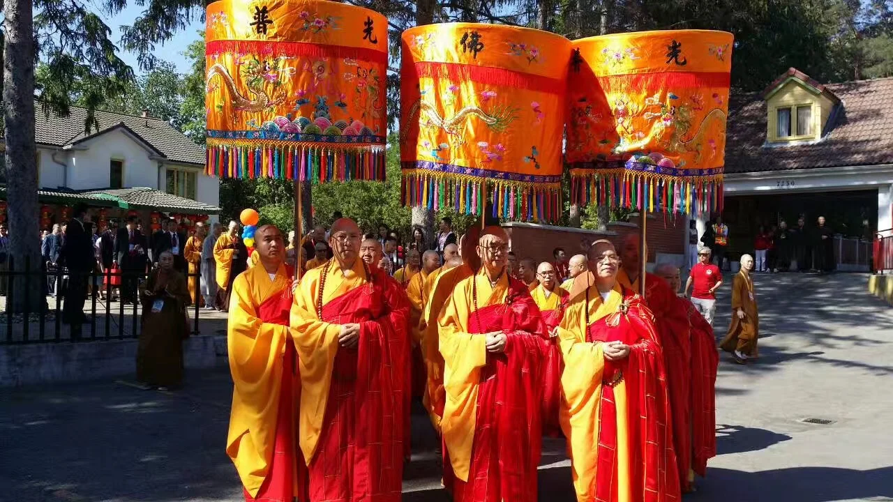 Buddhist Leaders Pray World Peace In Toronto 