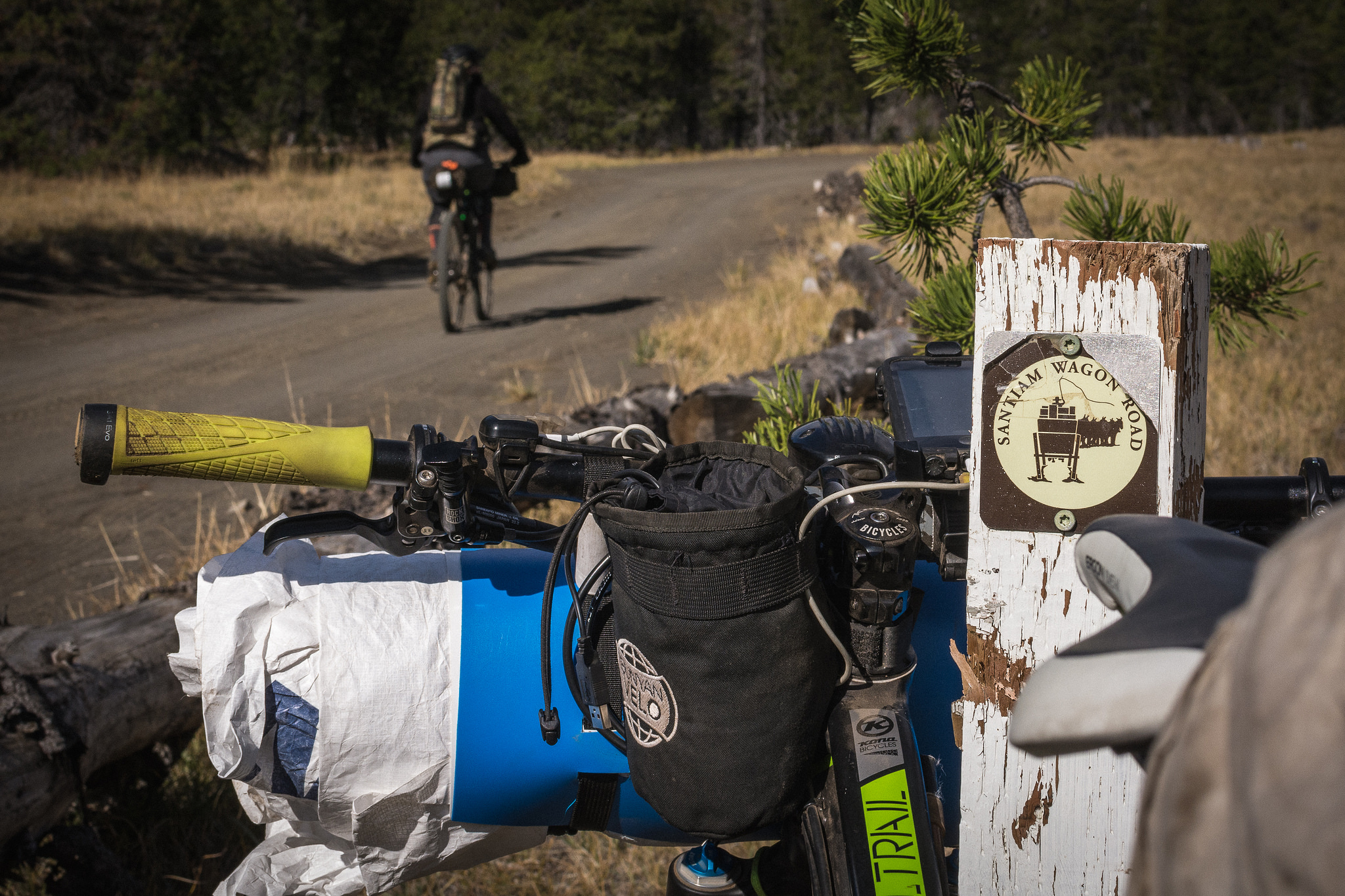 Santiam Wagon Road © Gabriel Amadeus