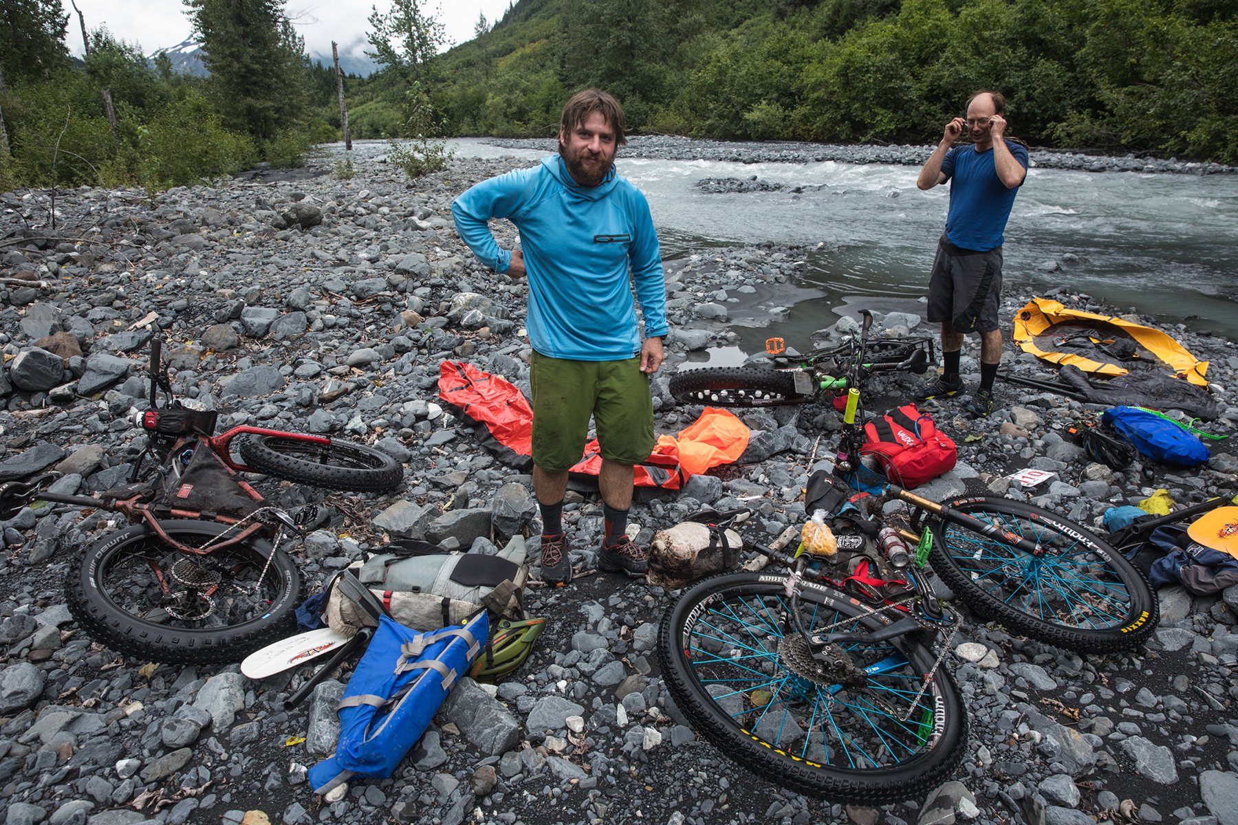  Dustin Eroh, John Geraldo, Dana Drummond, & Caleb Helkenn, Twentymile River, Chugach Mountains, Alaska 