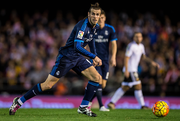 VALENCIA, SPAIN - JANUARY 03: Gareth Bale of Real Madrid CF in action during the Valencia CF vs Real Madrid CF as part of the Liga BBVA 2015-2016 at Estadi de Mestalla on January 3, 2016 in Valencia, Spain. (Photo by Aitor Colomer/Power Sport Images/Getty Images)