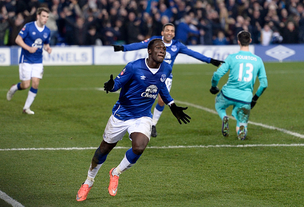 LIVERPOOL, ENGLAND - MARCH 12: Romelu Lukaku celebrates his first goal during The Emirates FA Cup Sixth Round match between Everton and Chelsea at Goodison Park on March 12, 2016 in Liverpool, England. (Photo by Tony McArdle/Everton FC via Getty Images)