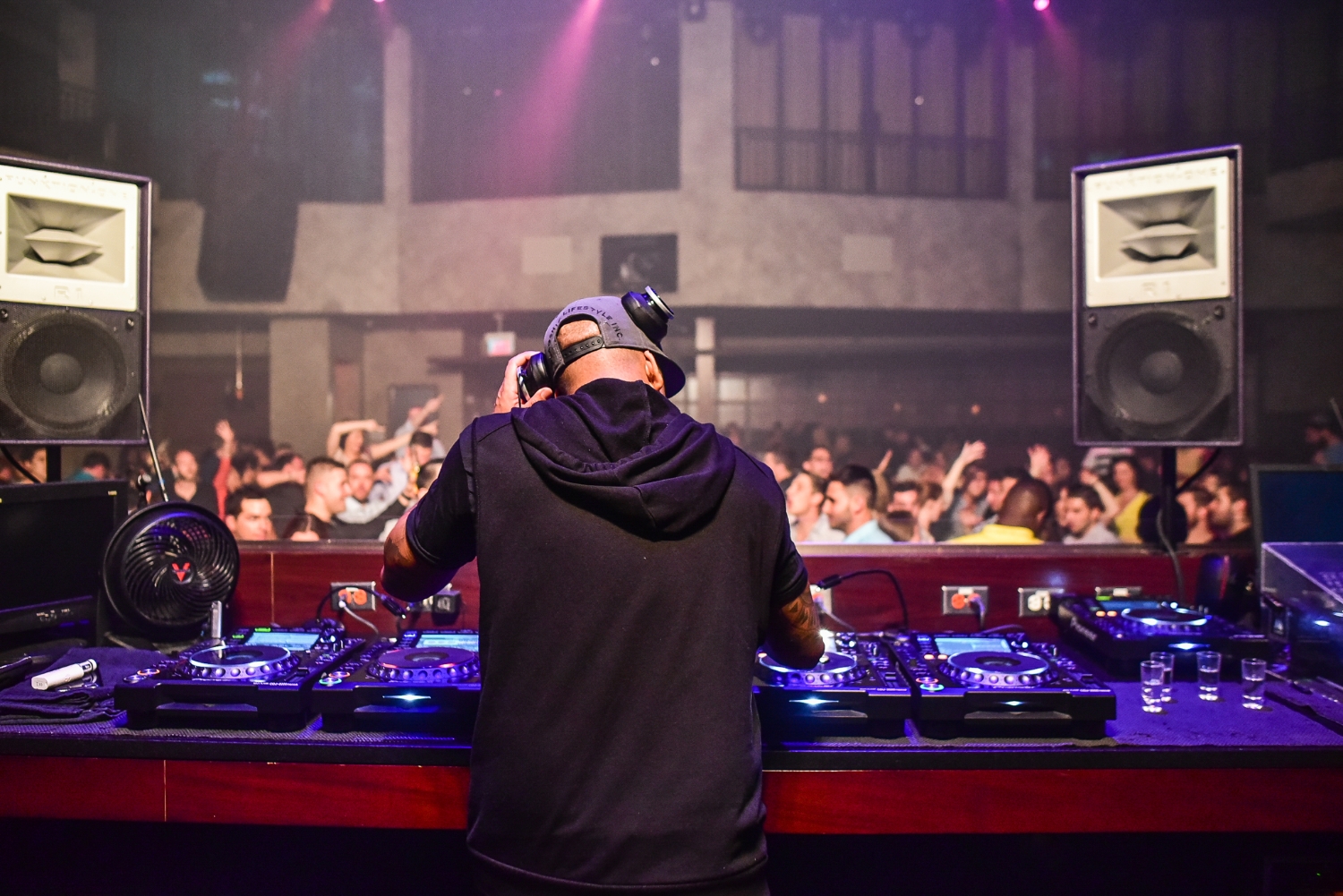 CHUCKIE-23.jpg