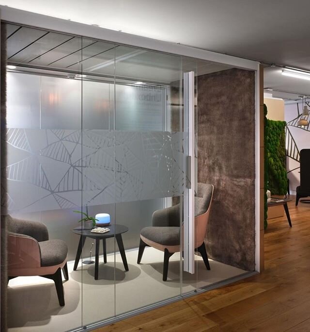 In an ecosystem of spaces, a pod can provide privacy and support a wide range of work modes. From phone calls to quick meetings to respite spaces, pods can do it all 💥⁠
⁠
Learn more about designing with pods at the link in bio!⁠
⁠
#design #interiors