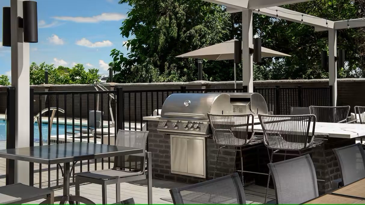 HWS Louisville 3.2023-patio-grill.jpg