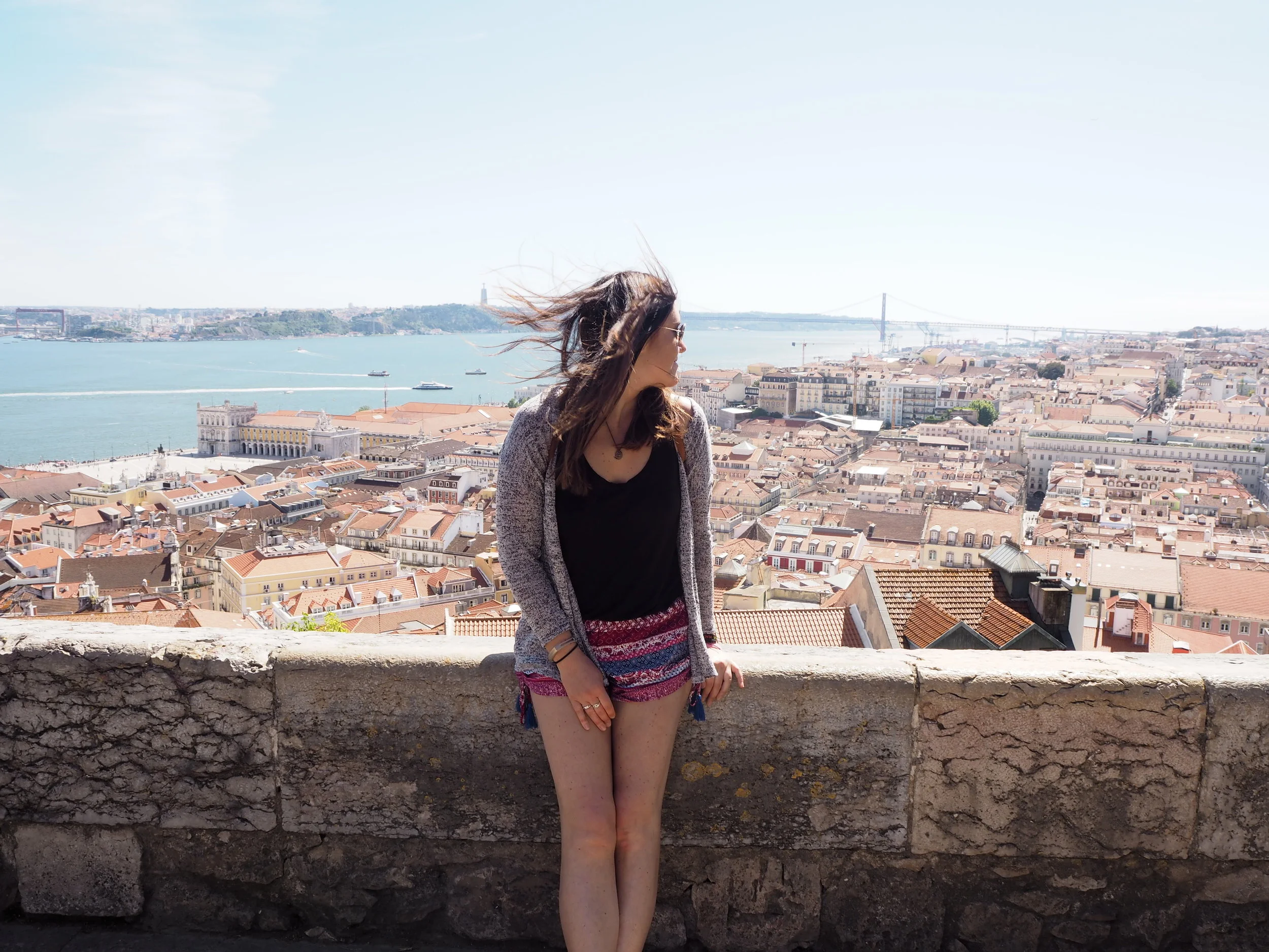 S1 E5 - Independent Female Travel: Turning Wanderlust into a Brand