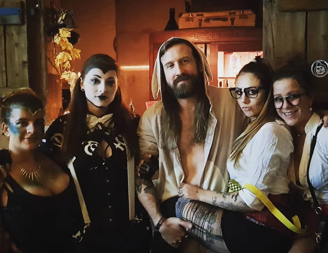 S2 E1 - BUDAPEST for Rogues with Smike Letwinsky