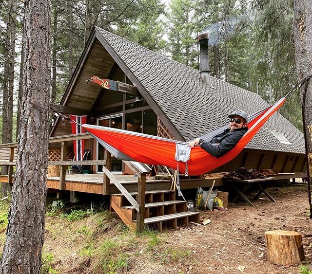 Getting my #coocoon on #pnw #cabinfever #hammockboys #cascadia