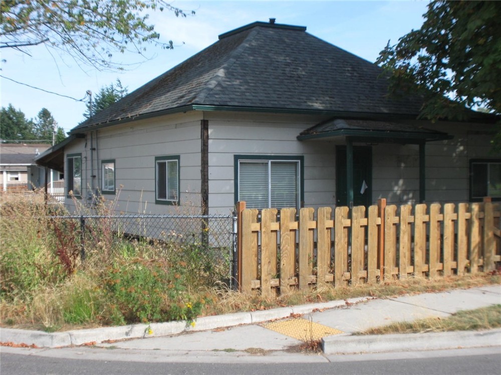 5828 2nd Ave, Ferndale, WA 98248