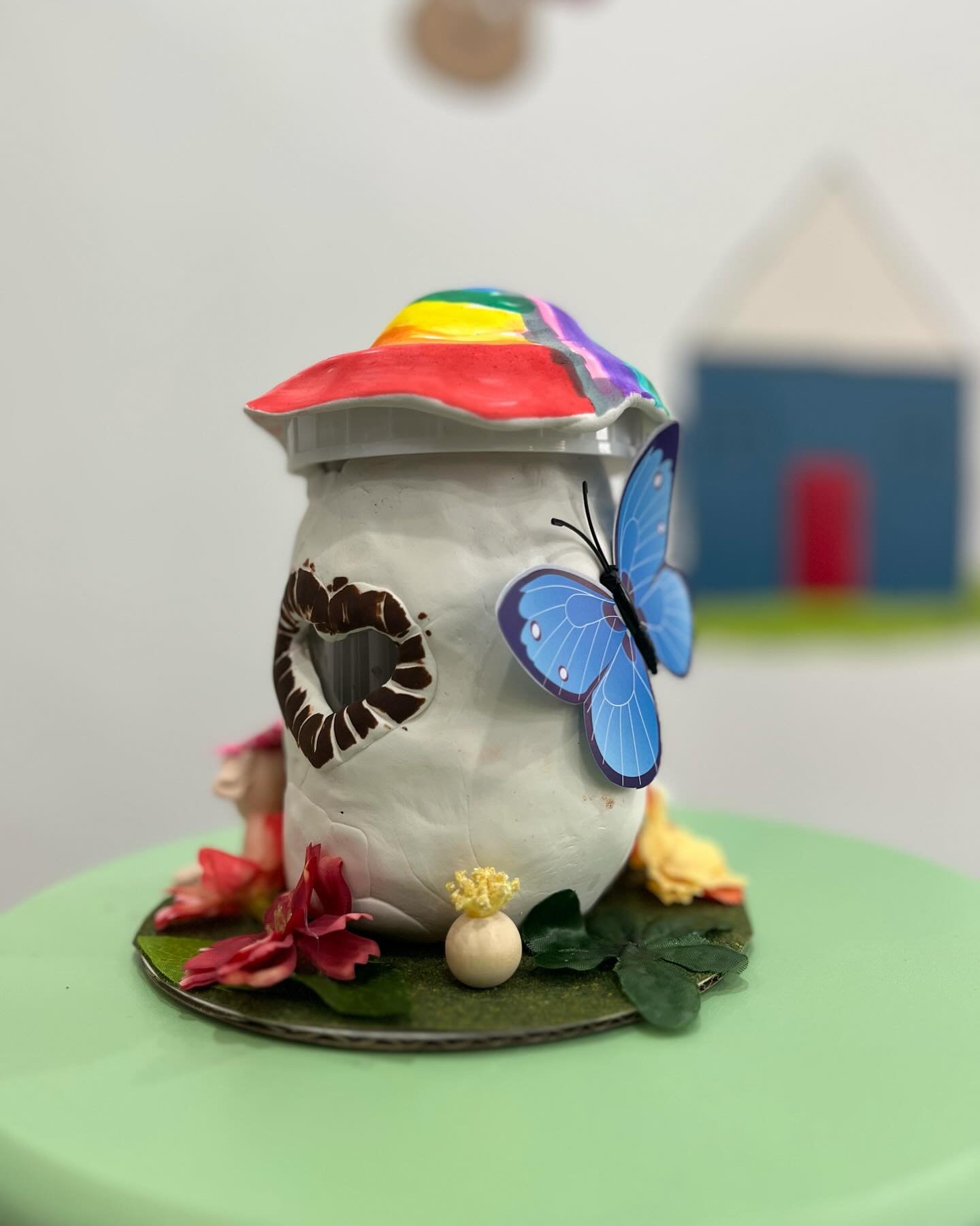 Our little makers have been busy at work creating some awesome stuff in our crafting classes 🥹! Our next session begins this 11/18! Visit the LITTLE MAKERS page on our website! #mocomoms #dmvfamilies #dmvmoms #craftymom