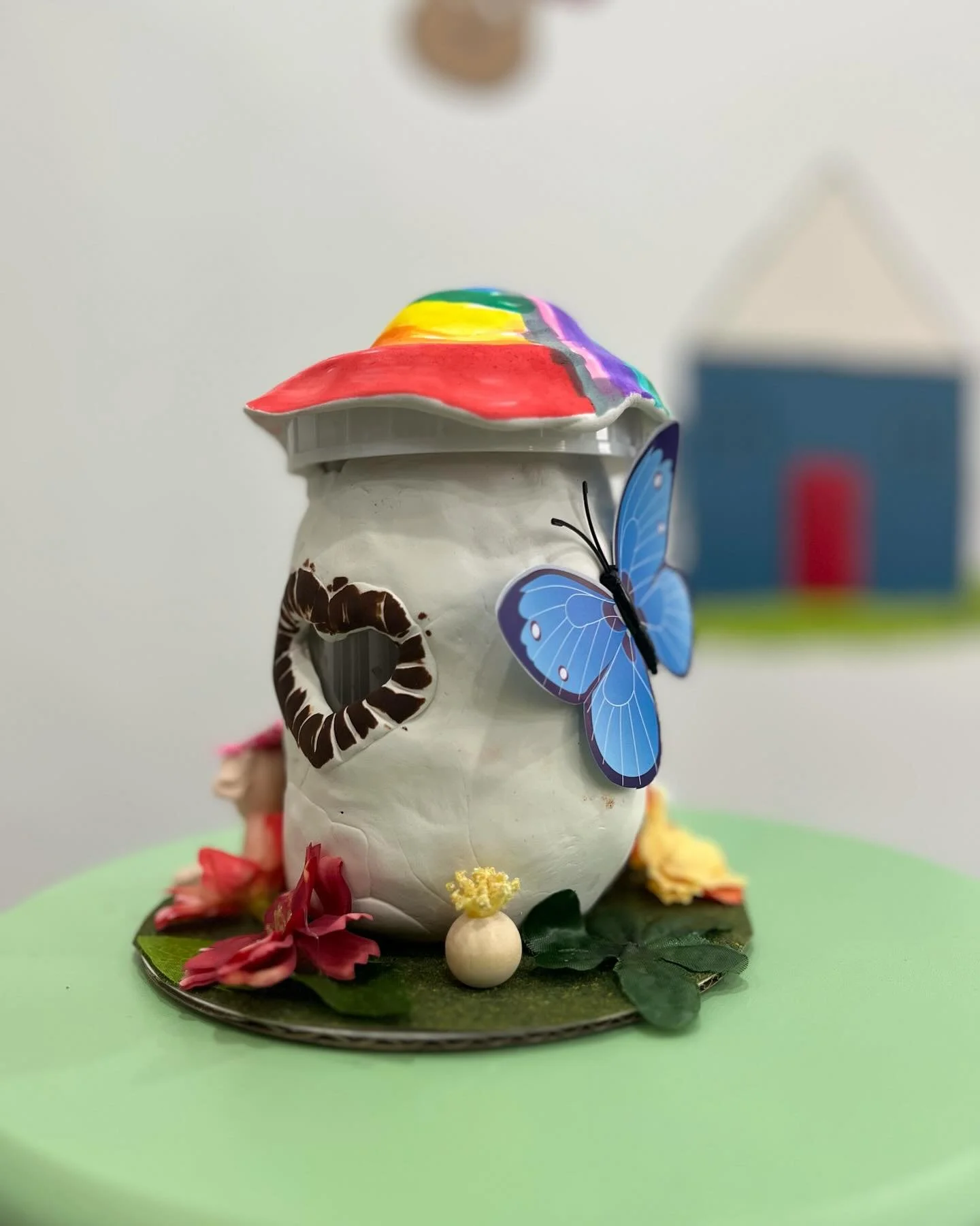 Our little makers have been busy at work creating some awesome stuff in our crafting classes 🥹! Our next session begins this 11/18! Visit the LITTLE MAKERS page on our website! #mocomoms #dmvfamilies #dmvmoms #craftymom
