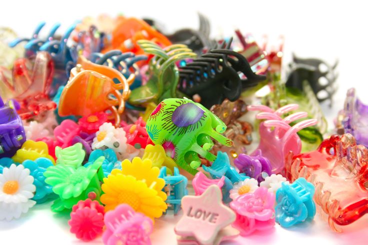 Sometimes I think I actually felt proud when I managed to put 10+ butterfly clips in my messy bun.