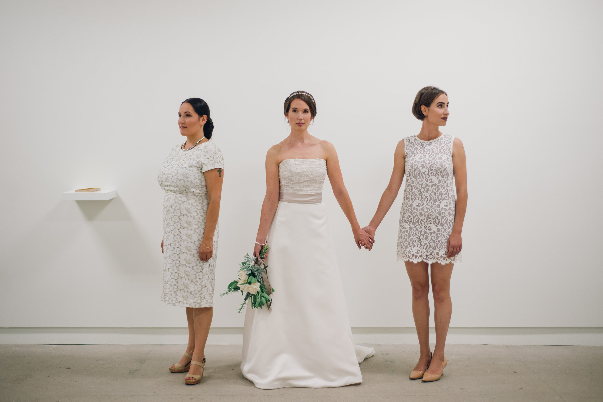  This minimalist bridal party that made this art gallery look good! 