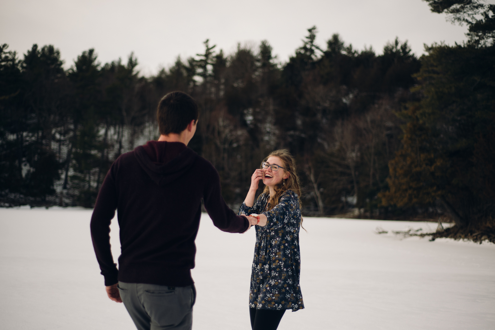 Winter Skating Engagement (20 of 30).jpg