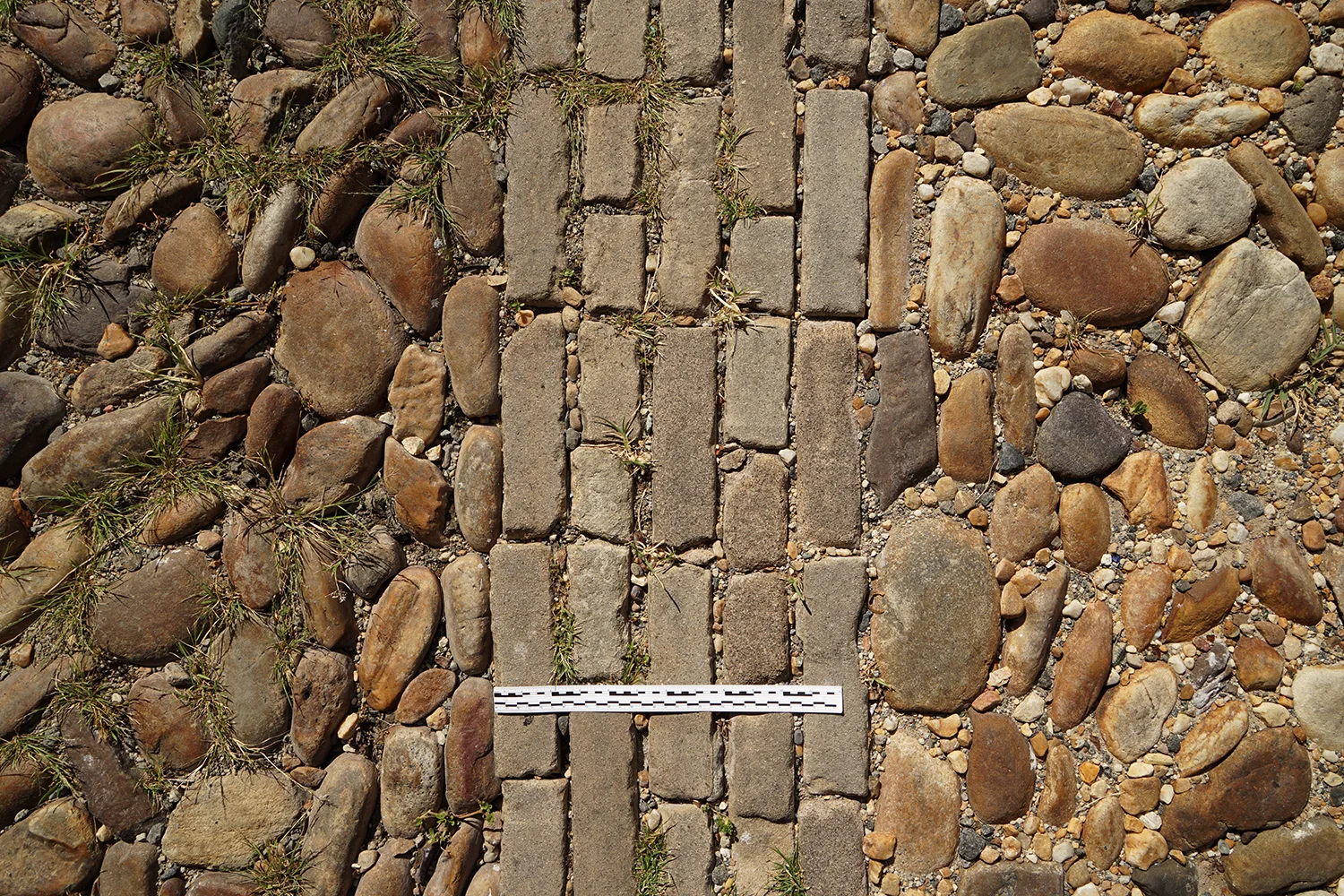 DSC02410_cobblestones_Alexandria VA_Ramsay Alley at Fairfax_gutter detail.jpg