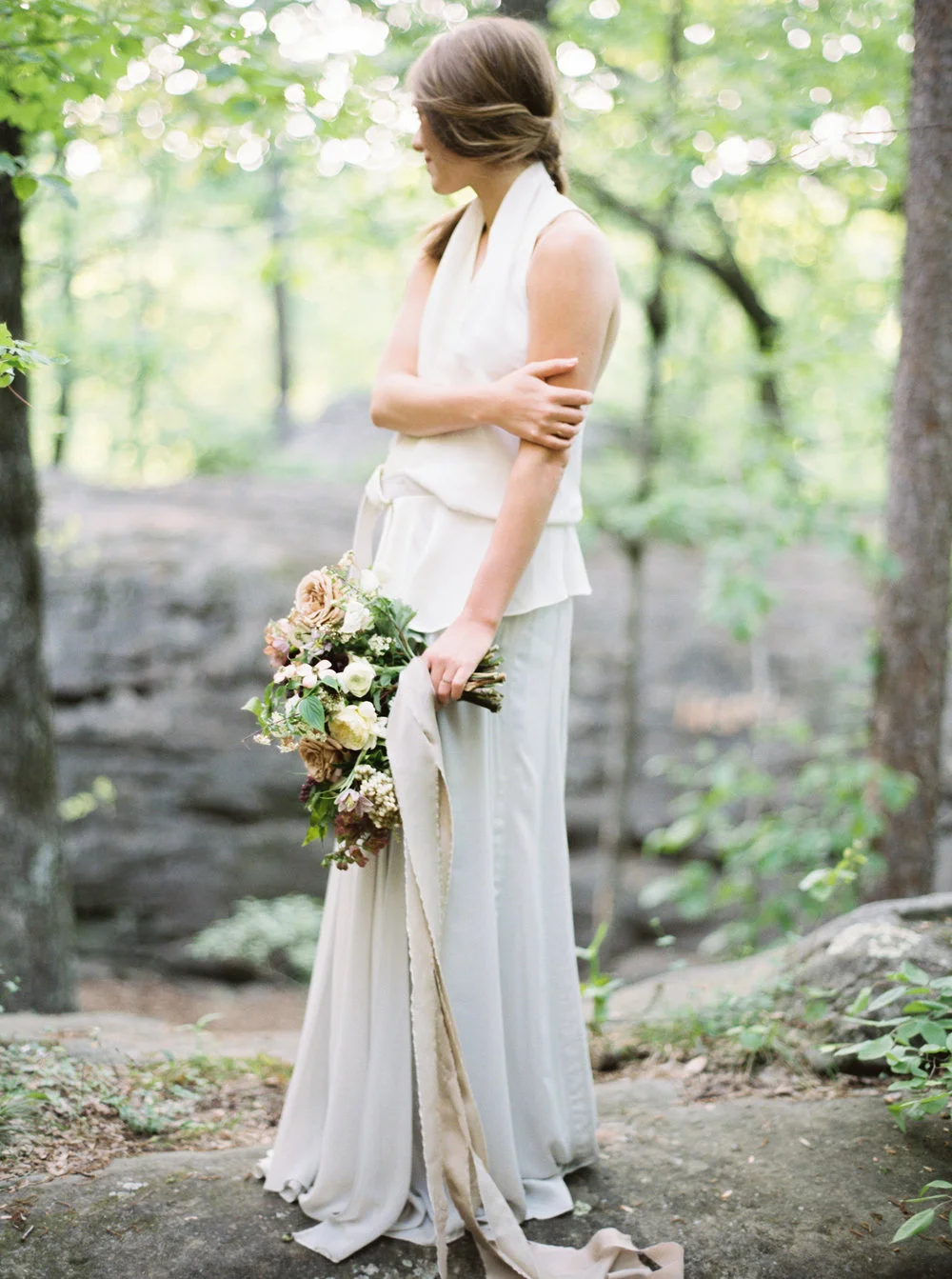 mary-mcleod-amy-osaba-events-ginny-au-soft-spring-flowers-dogwood-hellebore-pink-purple-white-green32.jpg
