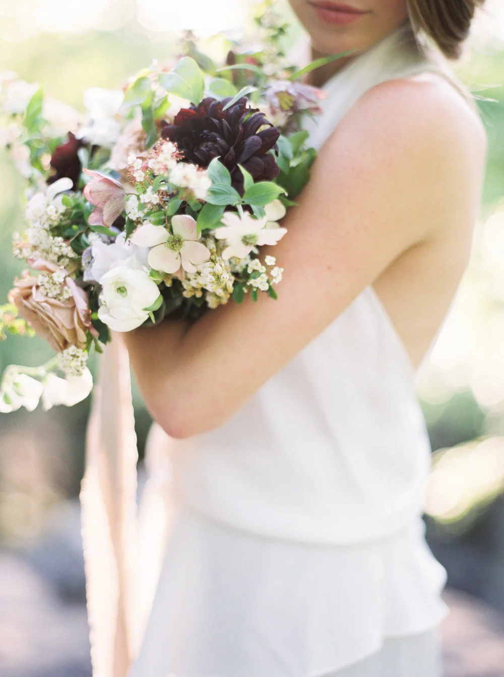 mary-mcleod-amy-osaba-events-ginny-au-soft-spring-flowers-dogwood-hellebore-pink-purple-white-green29.jpg