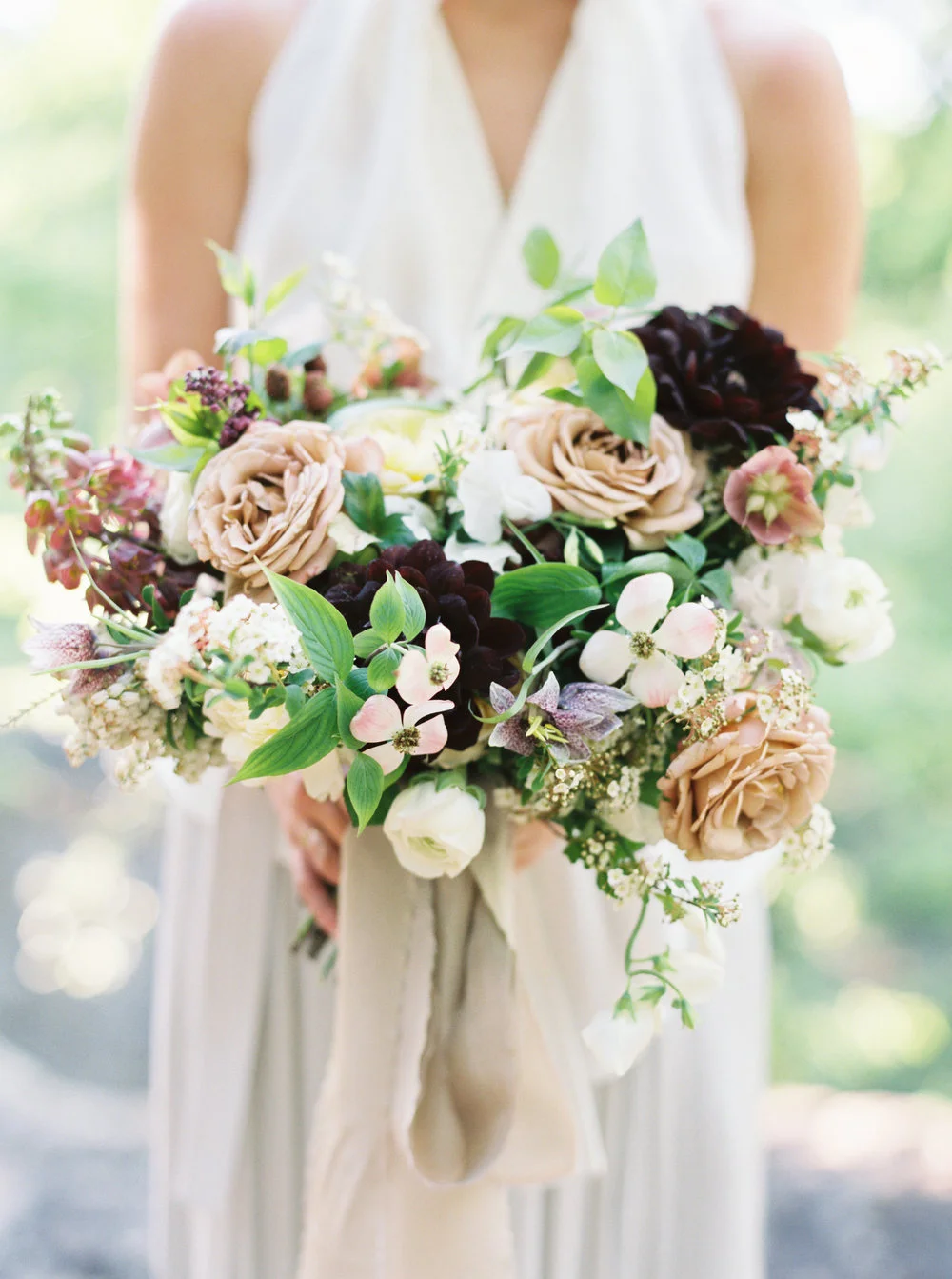 mary-mcleod-amy-osaba-events-ginny-au-soft-spring-flowers-dogwood-hellebore-pink-purple-white-green23.jpg