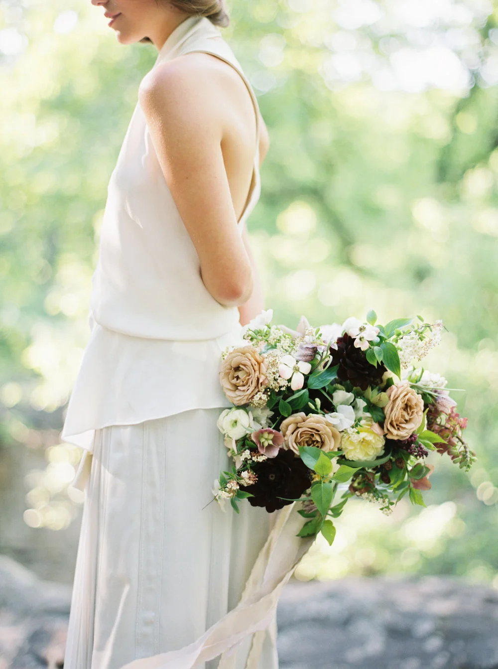 mary-mcleod-amy-osaba-events-ginny-au-soft-spring-flowers-dogwood-hellebore-pink-purple-white-green19.jpg