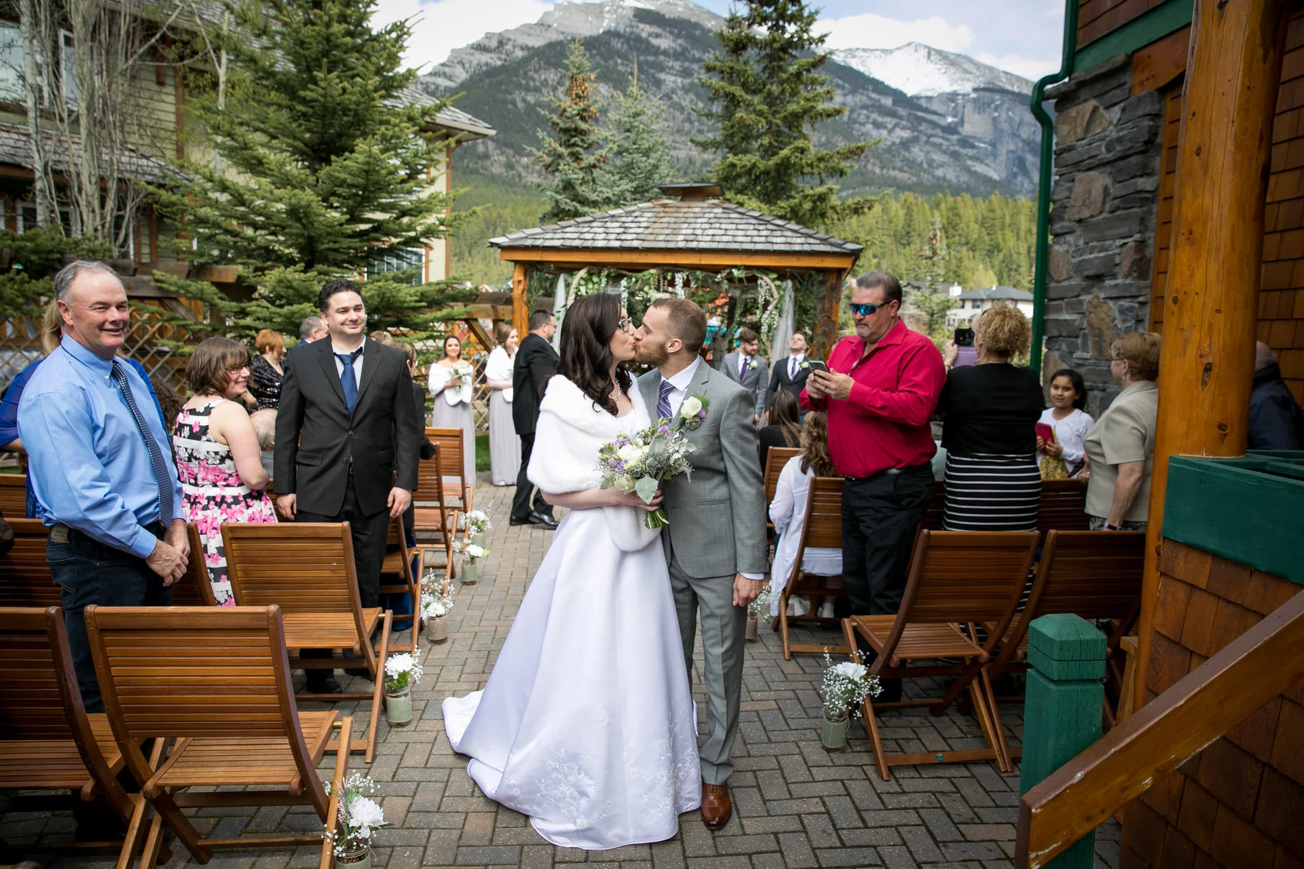 Chelsea and Jordan Wedding Blog017.jpg