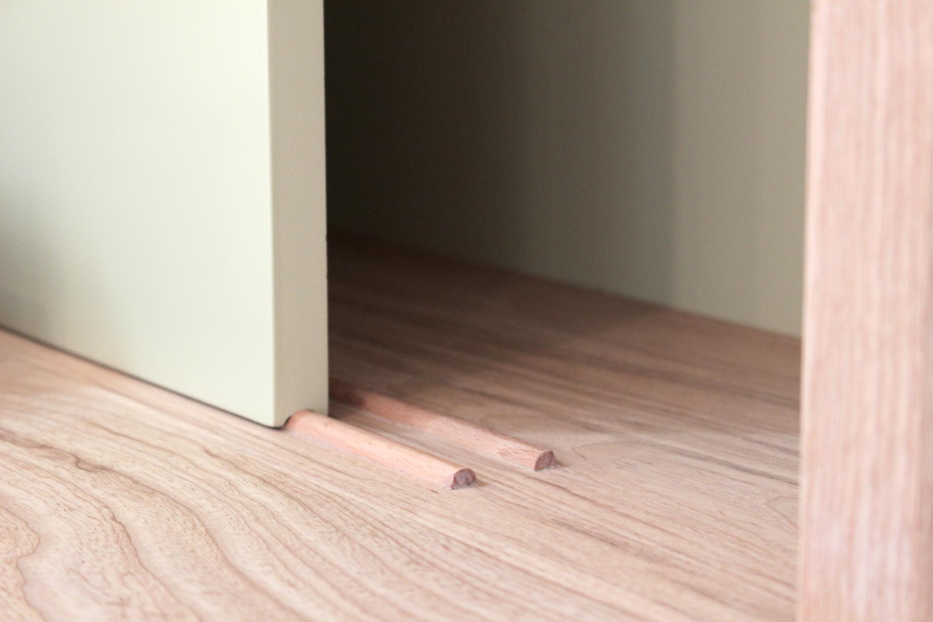 Planters-Dresser-Tricia-Harris-Designs-Sliding-Door-Detail.jpg