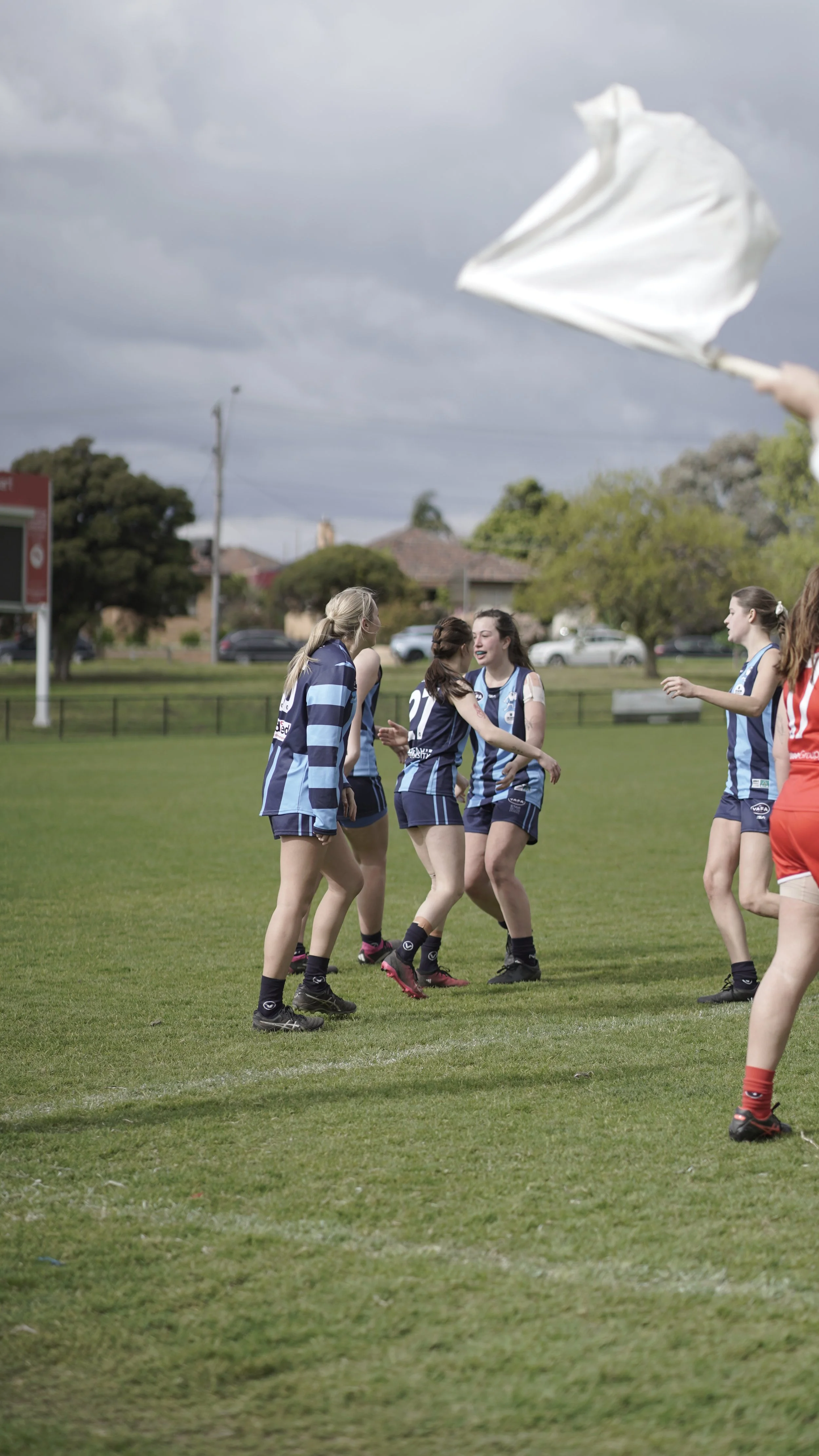 Women seal history with dominant final day